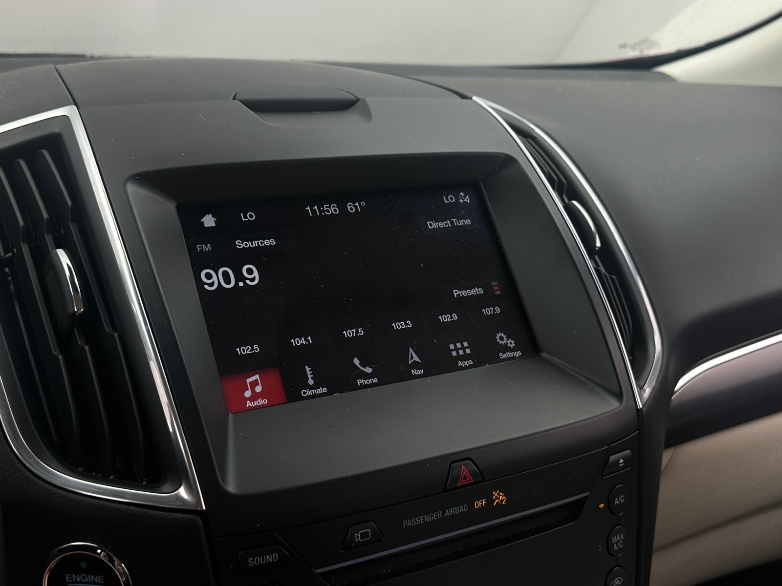 Thumbnail: 2019 Ford Edge - 3