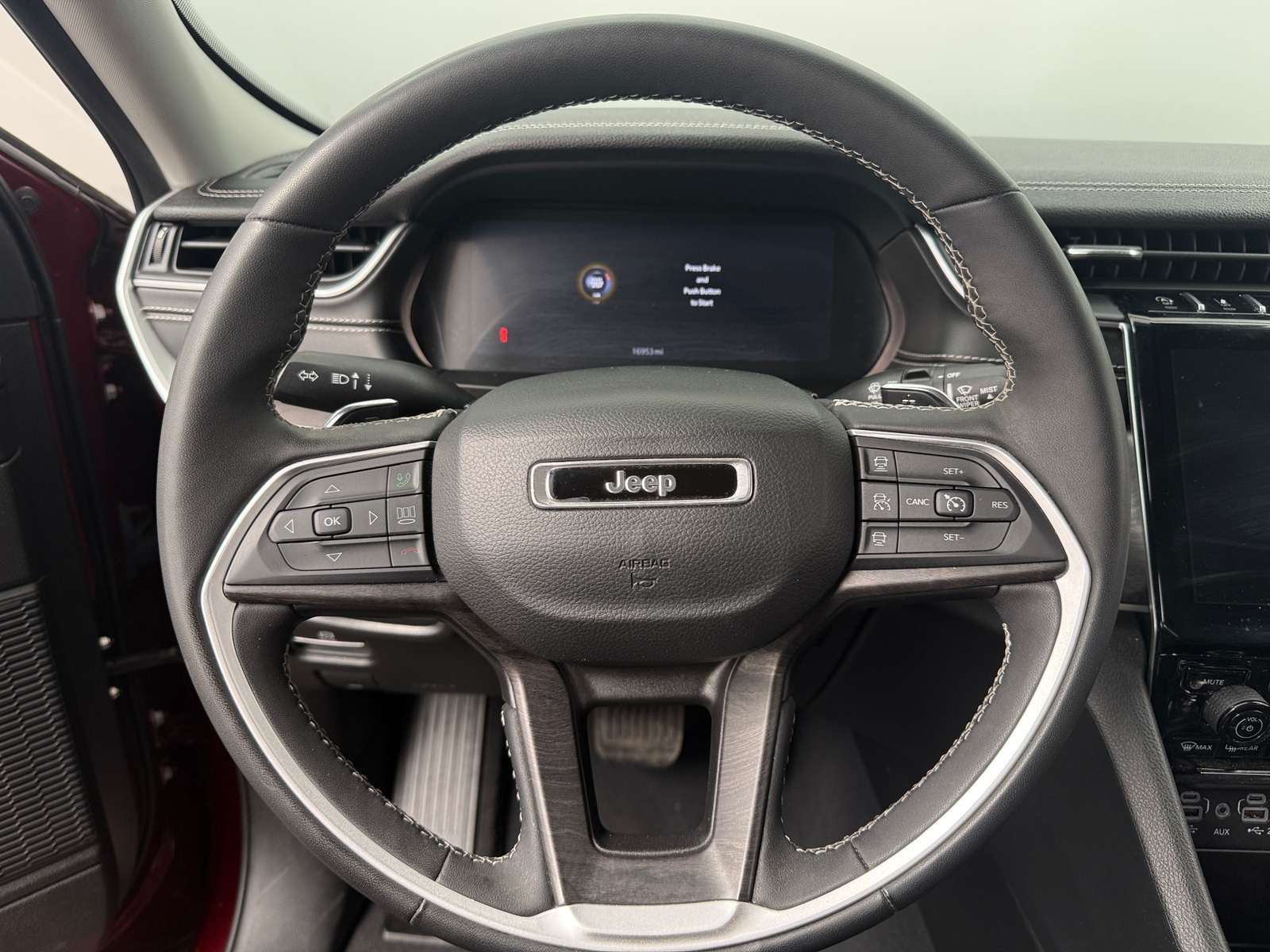 Thumbnail: 2023 Jeep Grand Cherokee - 4