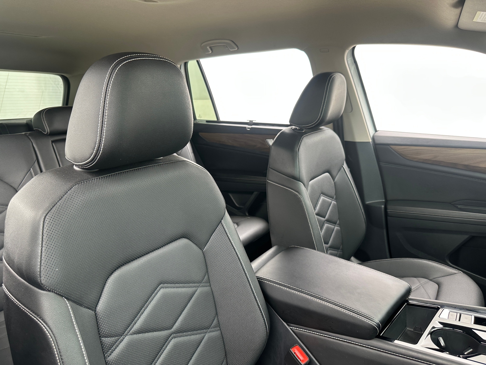 Thumbnail: 2025 Volkswagen Atlas - 2
