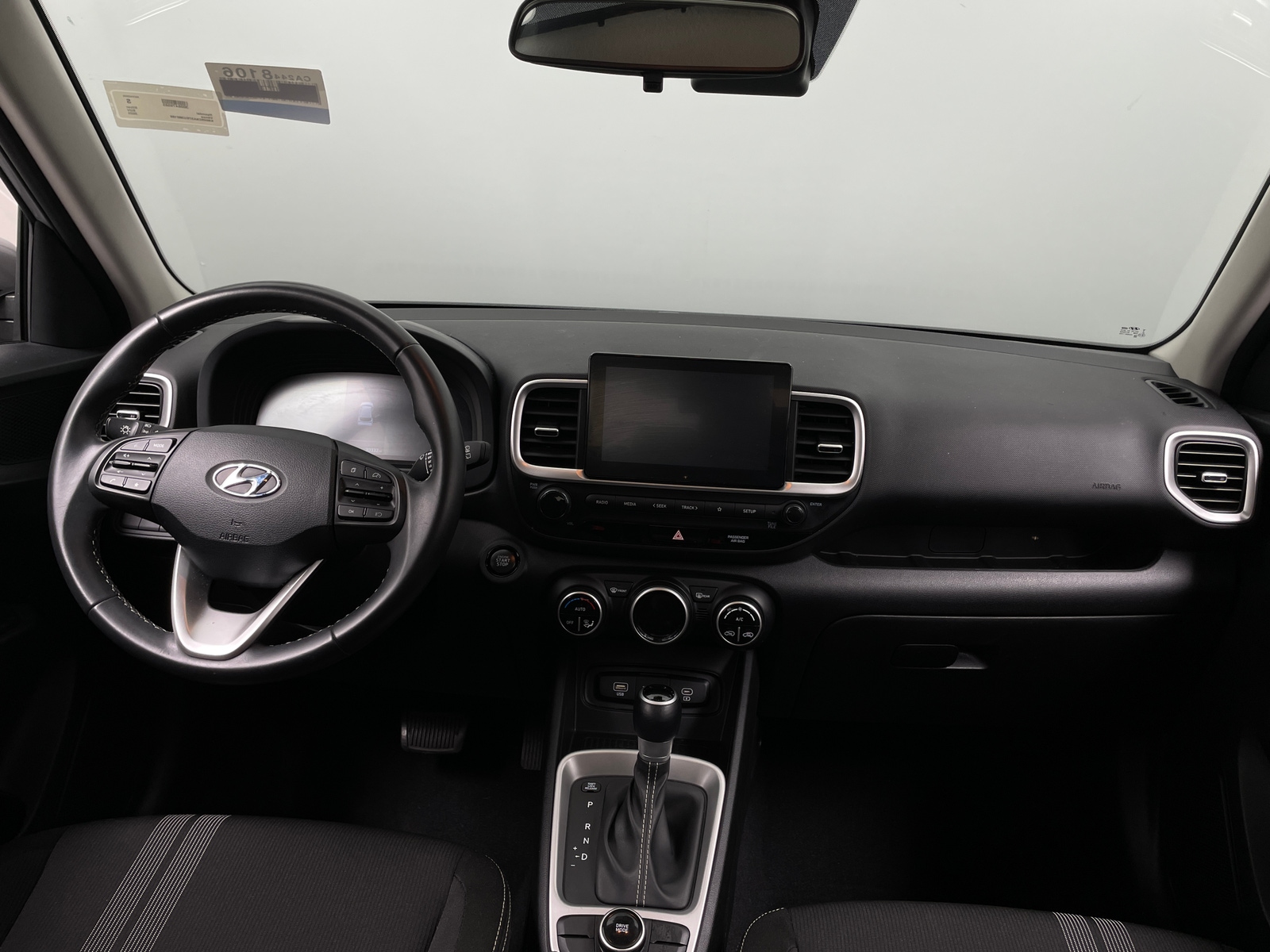 Thumbnail: 2025 Hyundai Venue - 3