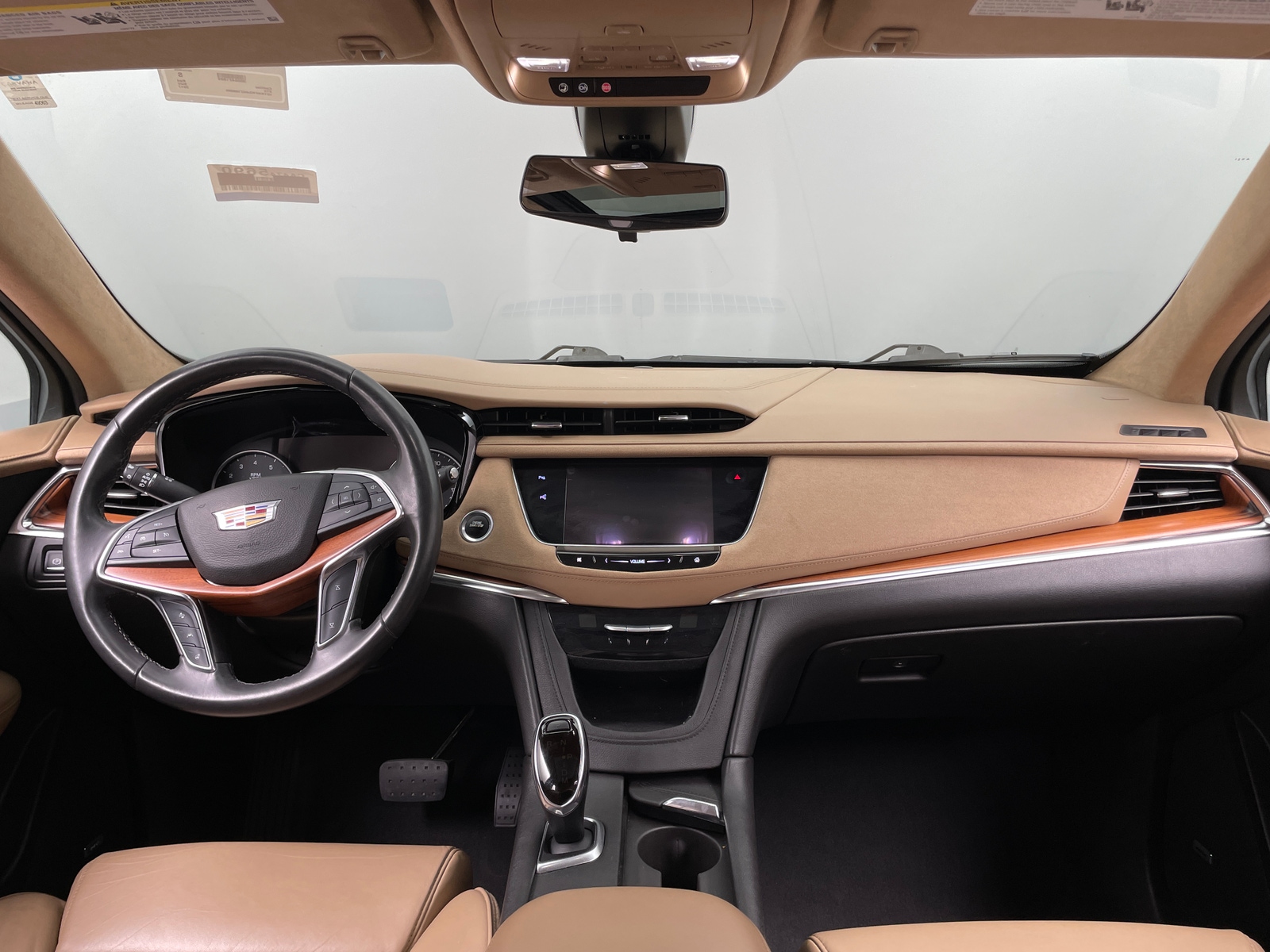 Thumbnail: 2017 Cadillac XT5 - 2