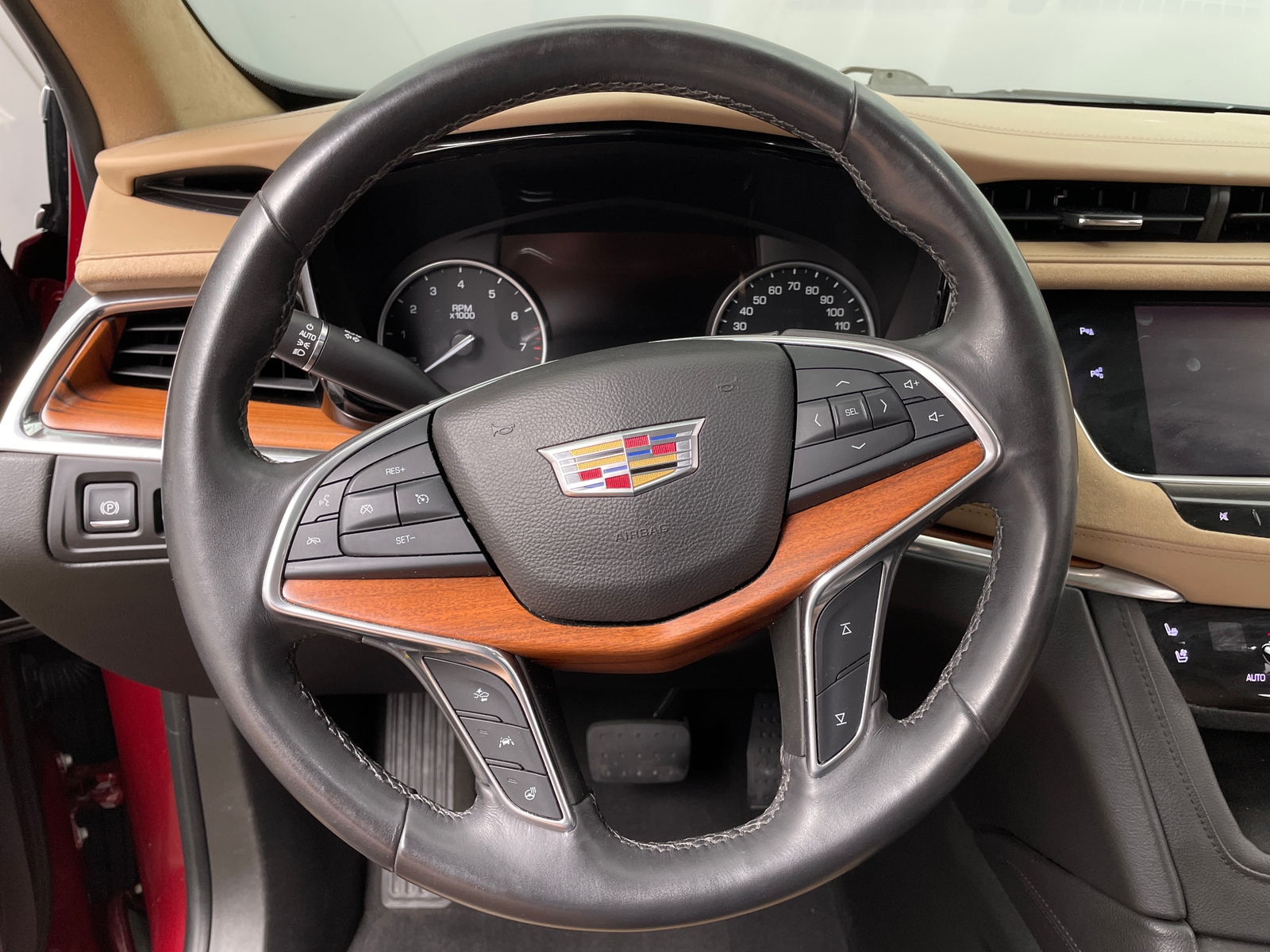Thumbnail: 2017 Cadillac XT5 - 4