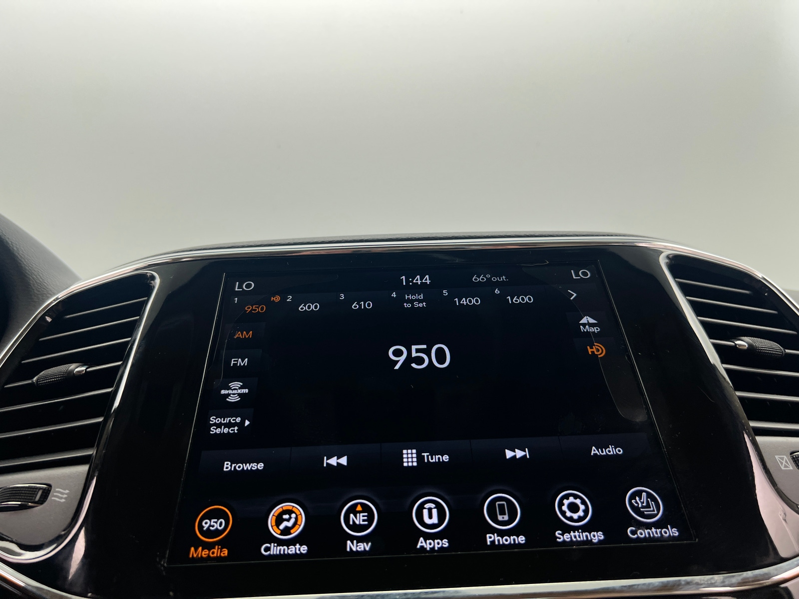 Thumbnail: 2021 Jeep Grand Cherokee - 3