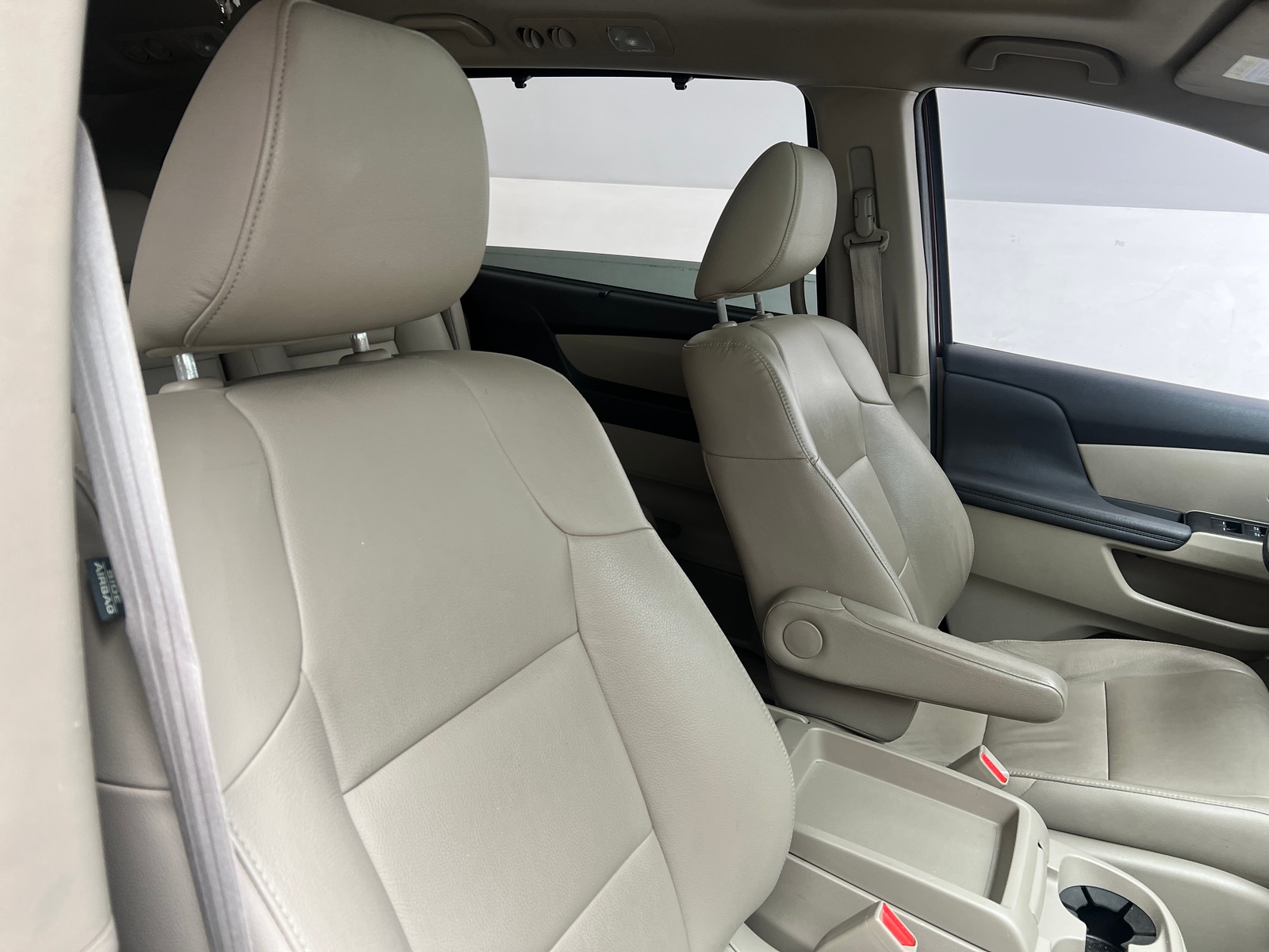 Thumbnail: 2015 Honda Odyssey - 2