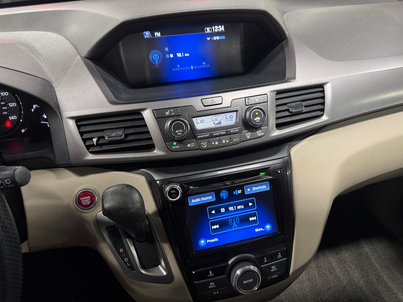 Thumbnail: 2015 Honda Odyssey - 4