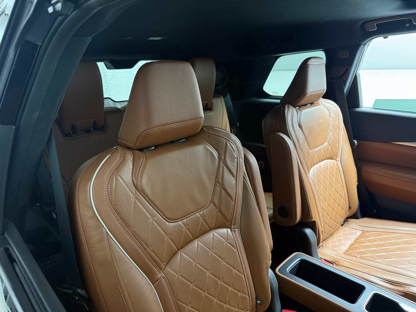 Thumbnail: 2025 INFINITI QX60 - 6