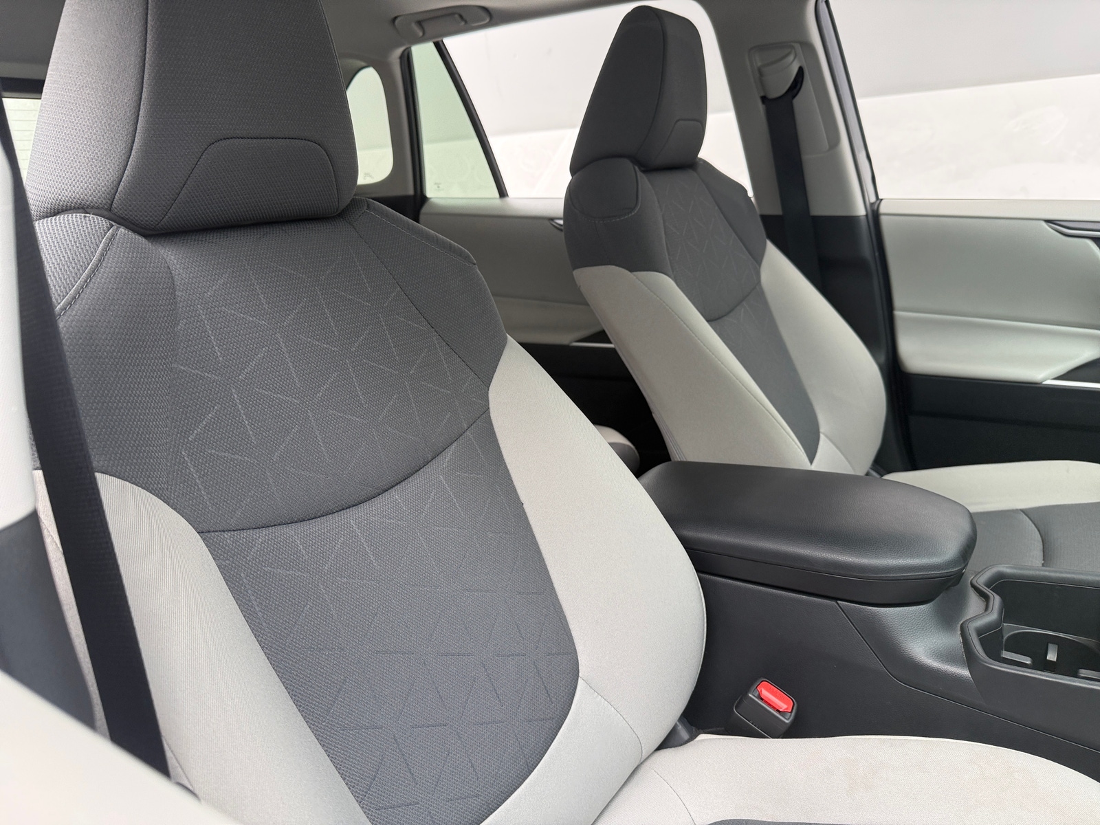 Thumbnail: 2025 Toyota RAV4 - 2