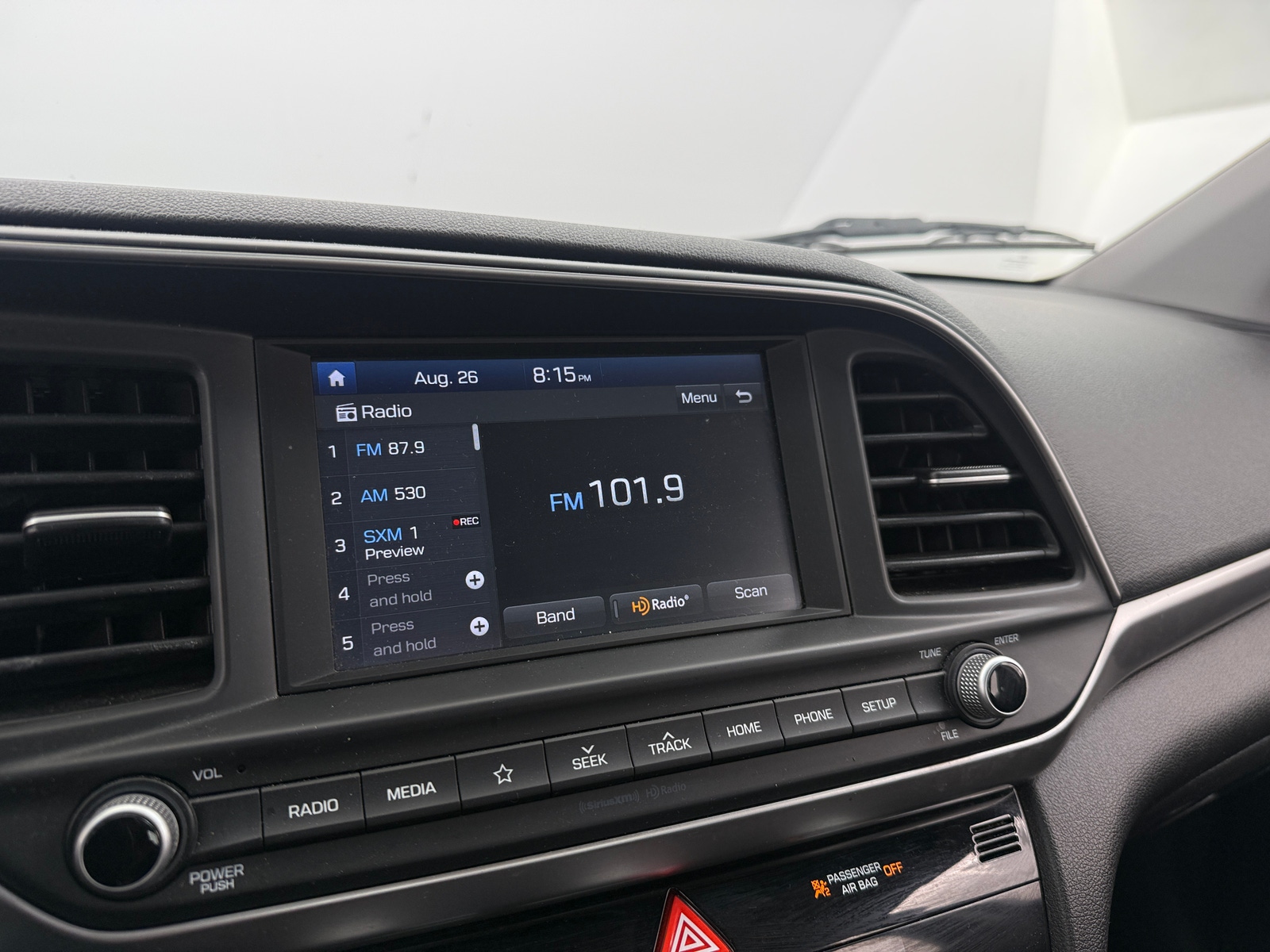 Thumbnail: 2020 Hyundai Elantra - 4