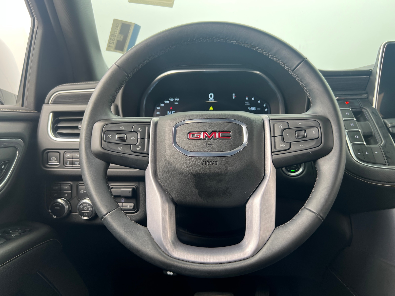 Thumbnail: 2024 GMC Yukon - 4