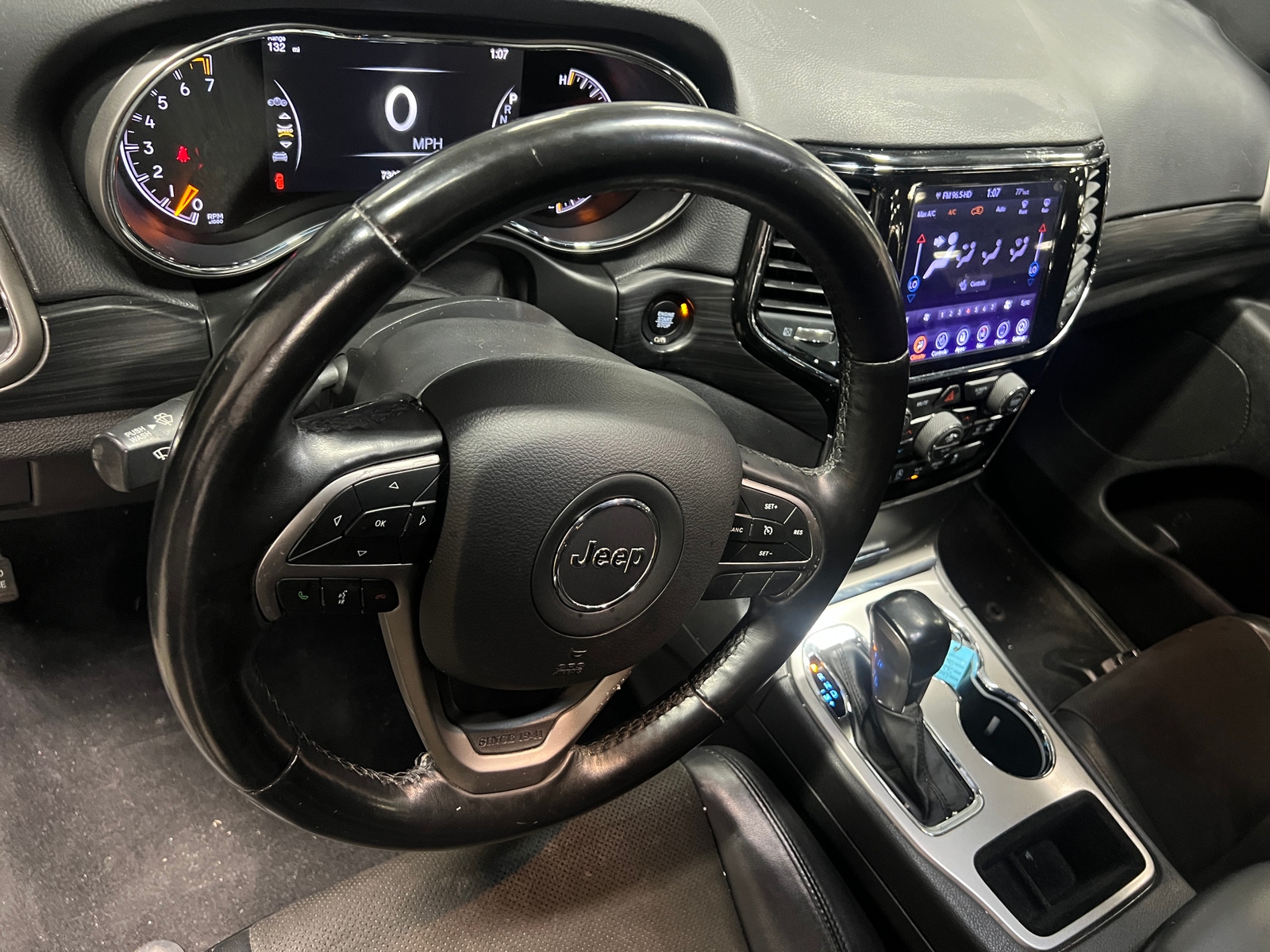 Thumbnail: 2020 Jeep Grand Cherokee - 4