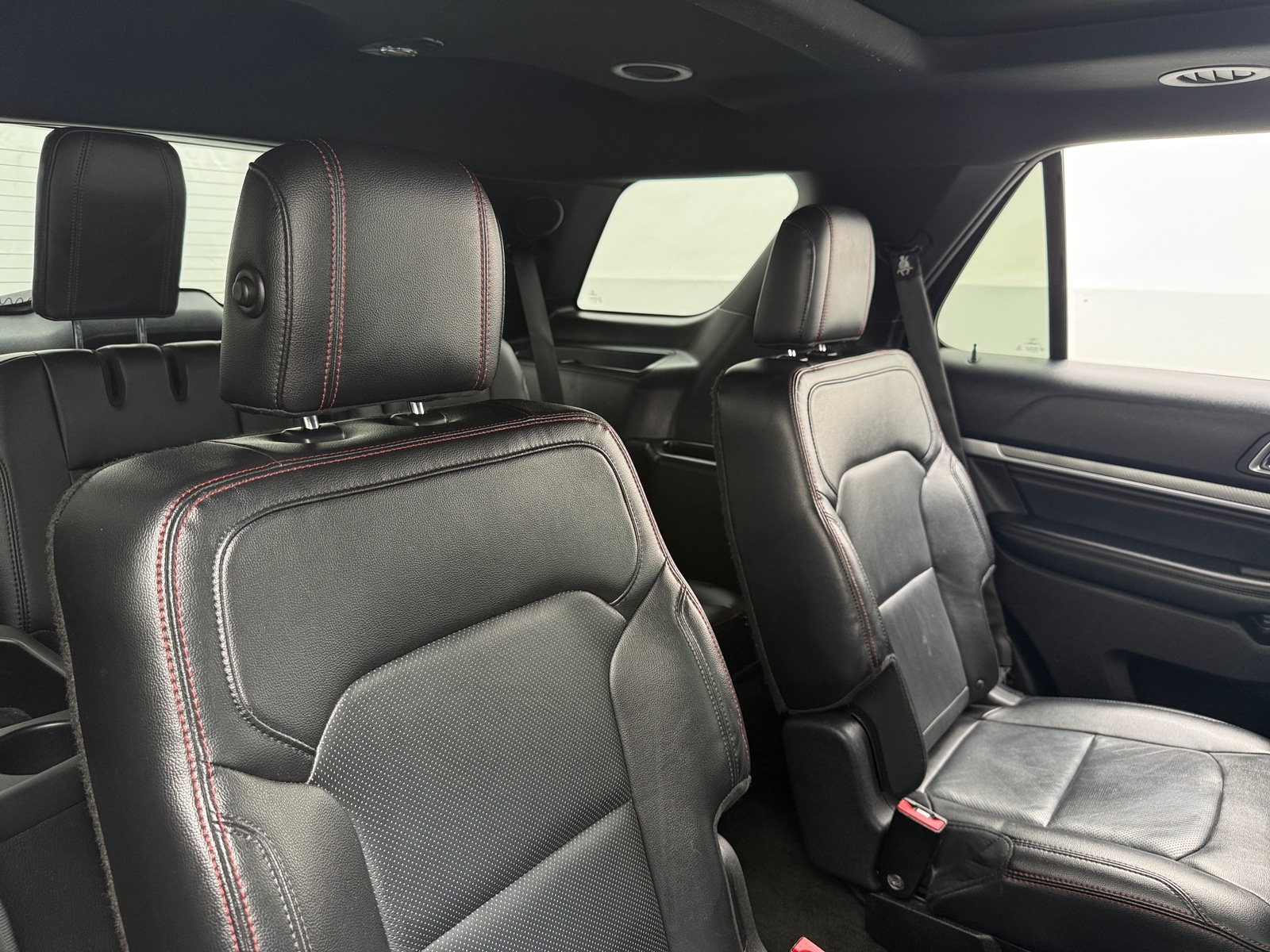 Thumbnail: 2016 Ford Explorer - 5