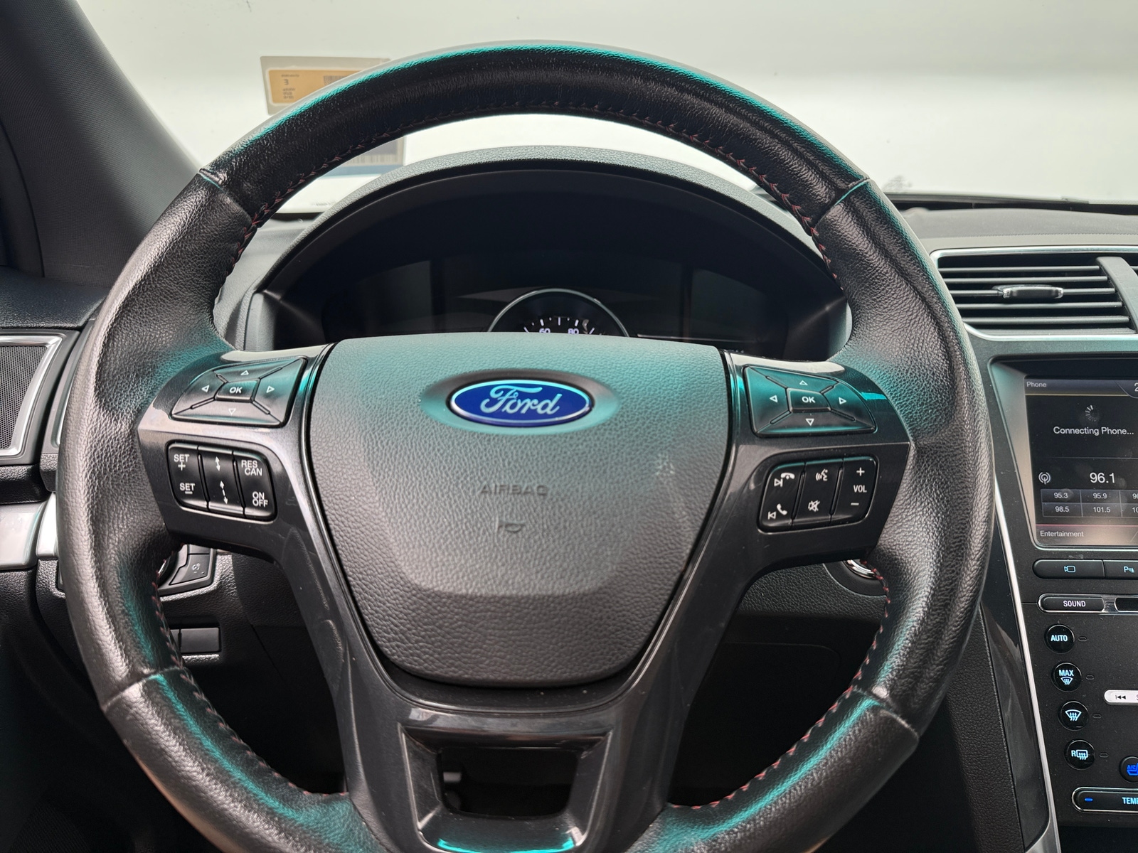 Thumbnail: 2016 Ford Explorer - 4