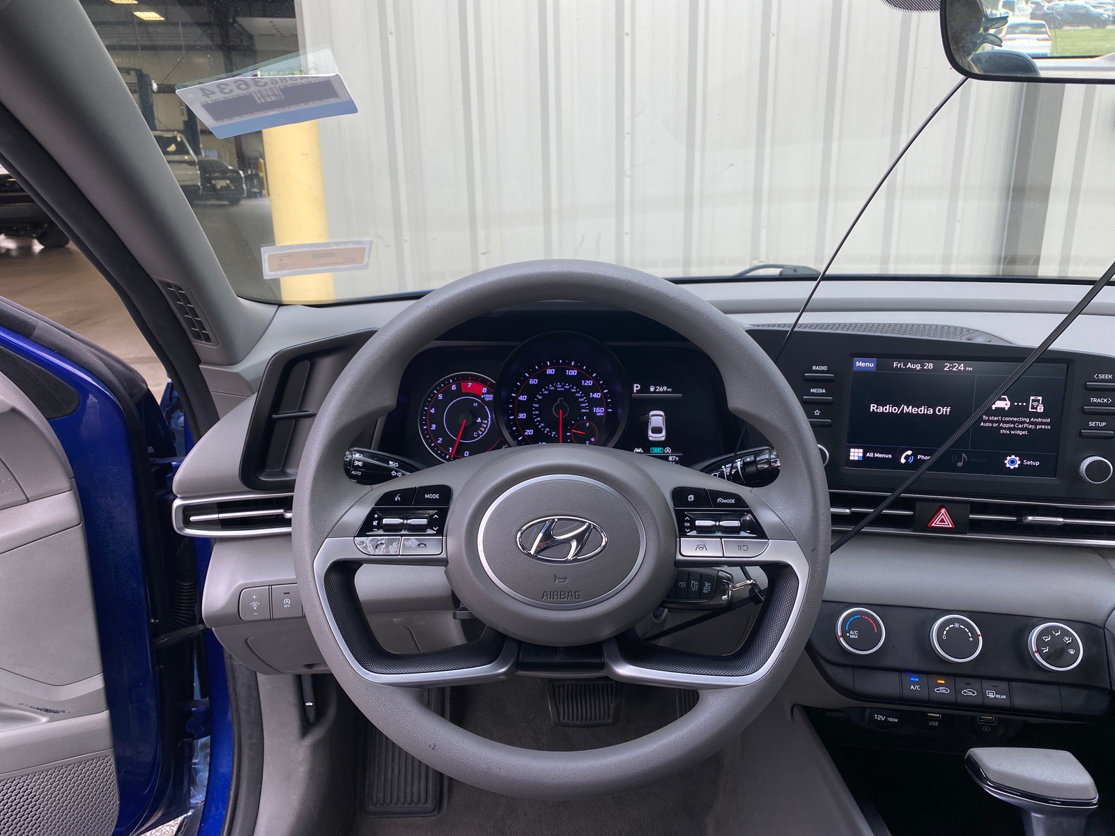 Thumbnail: 2023 Hyundai Elantra - 5