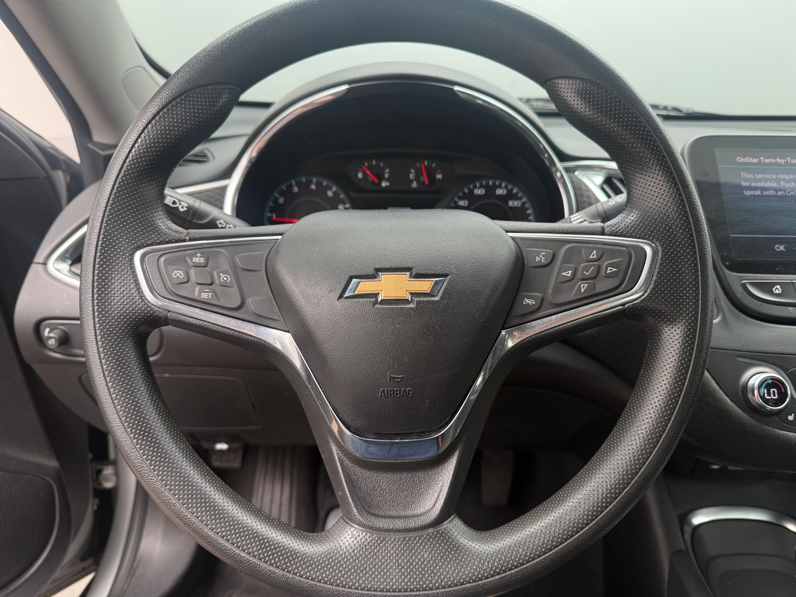 Thumbnail: 2020 Chevrolet Malibu - 5