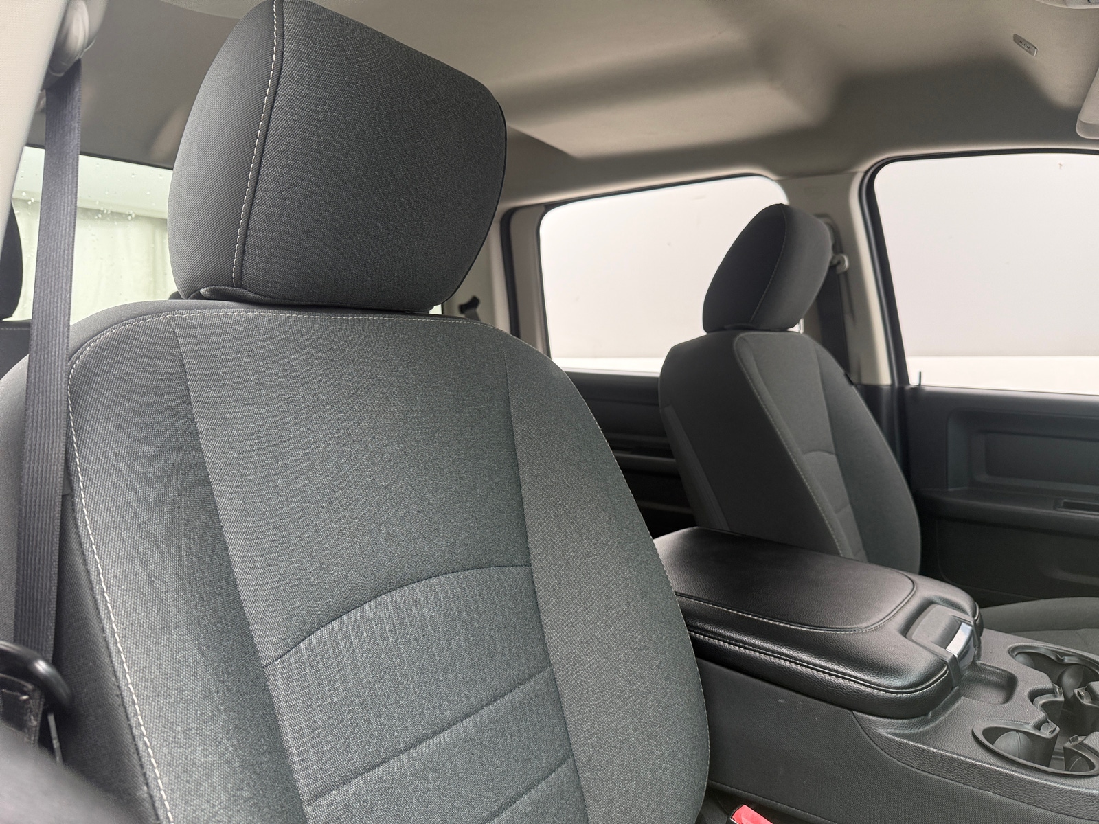 Thumbnail: 2022 RAM 1500 Classic - 2
