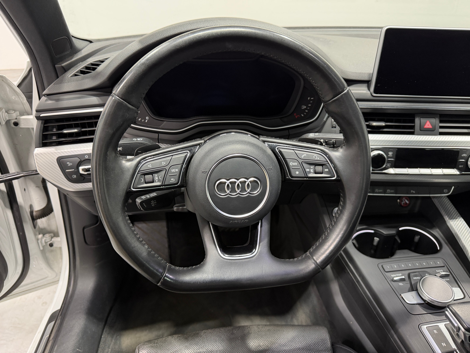 Thumbnail: 2017 Audi A4 - 4