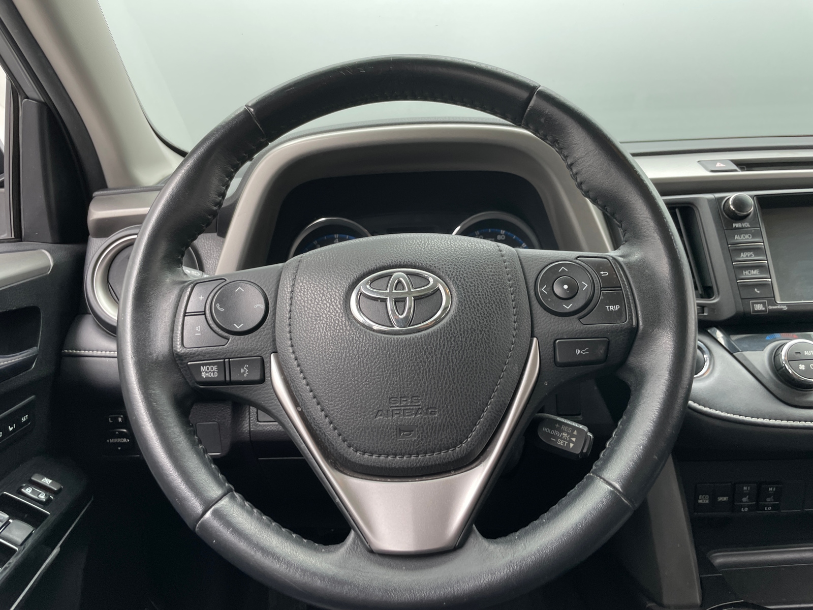 Thumbnail: 2017 Toyota RAV4 - 4