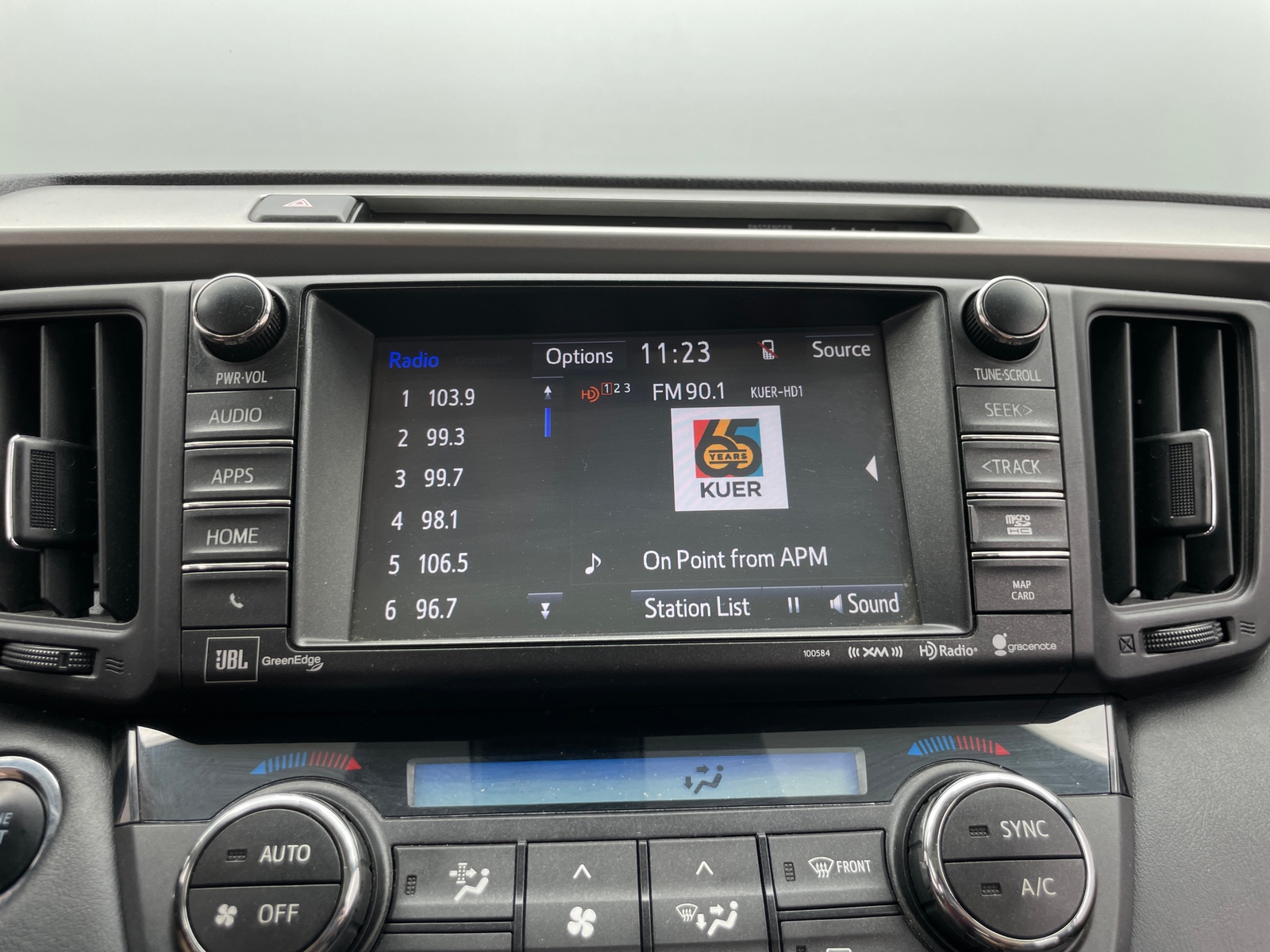 Thumbnail: 2017 Toyota RAV4 - 3