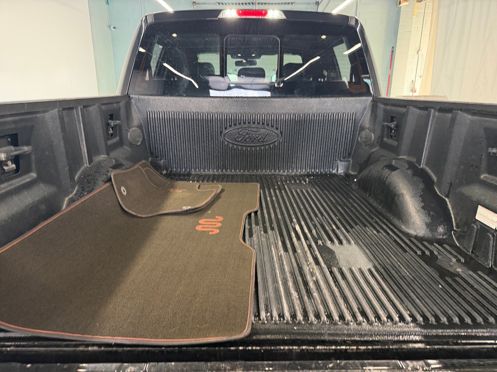 Thumbnail: 2019 Ford Econoline - 6