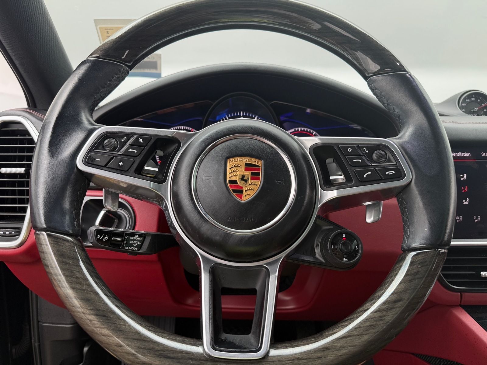 Thumbnail: 2022 Porsche  - 5