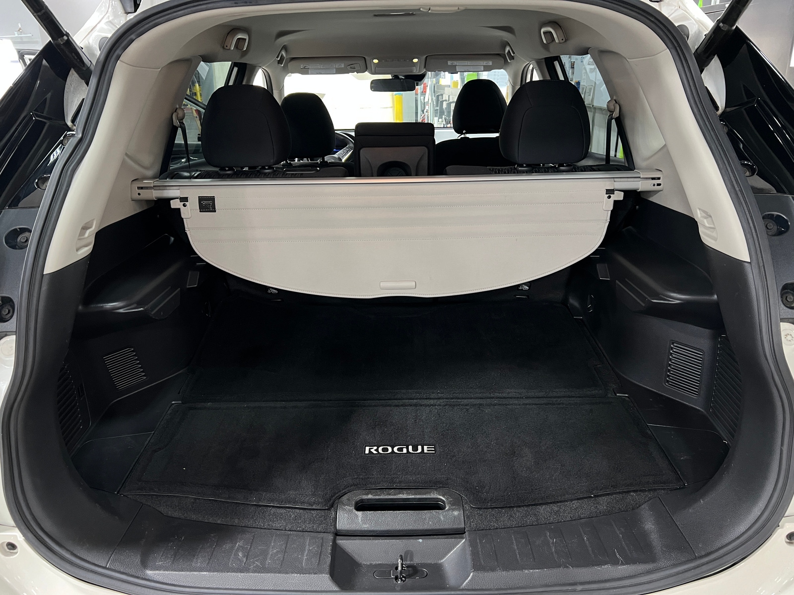 Thumbnail: 2019 Nissan Rogue - 7