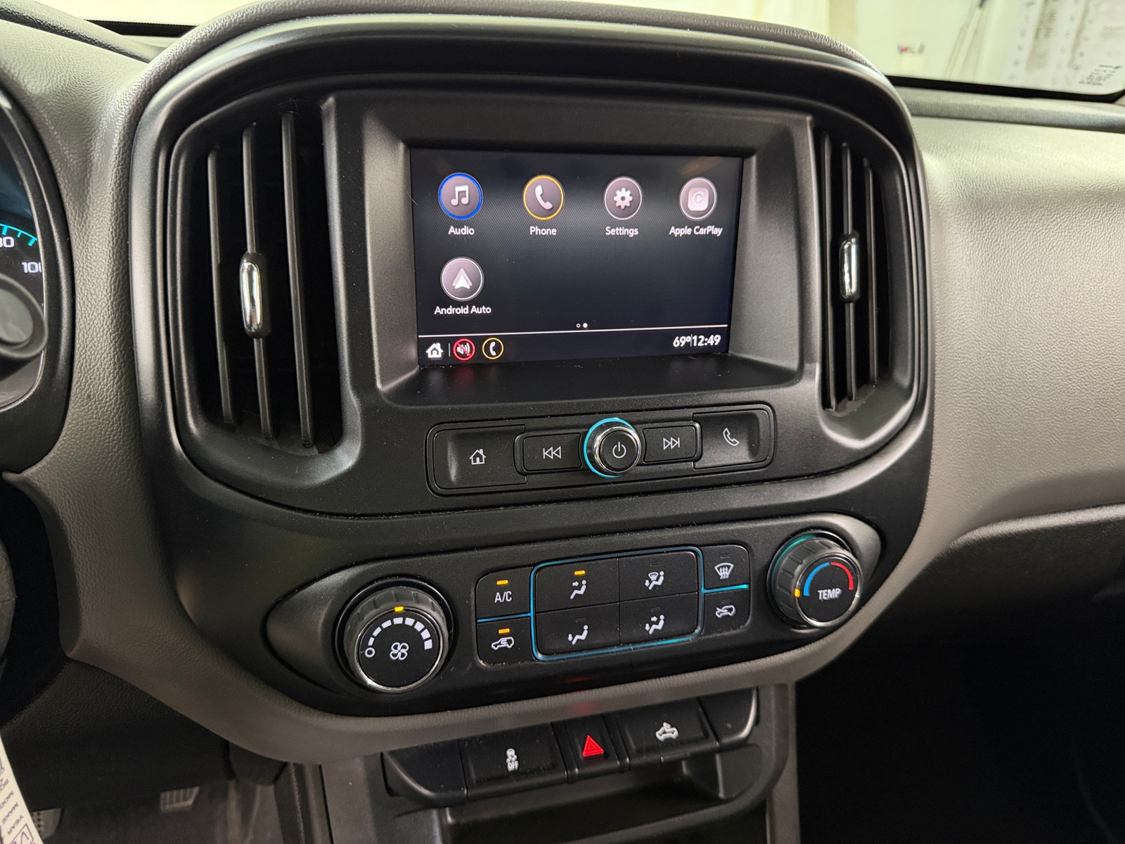 Thumbnail: 2020 Chevrolet Colorado - 4