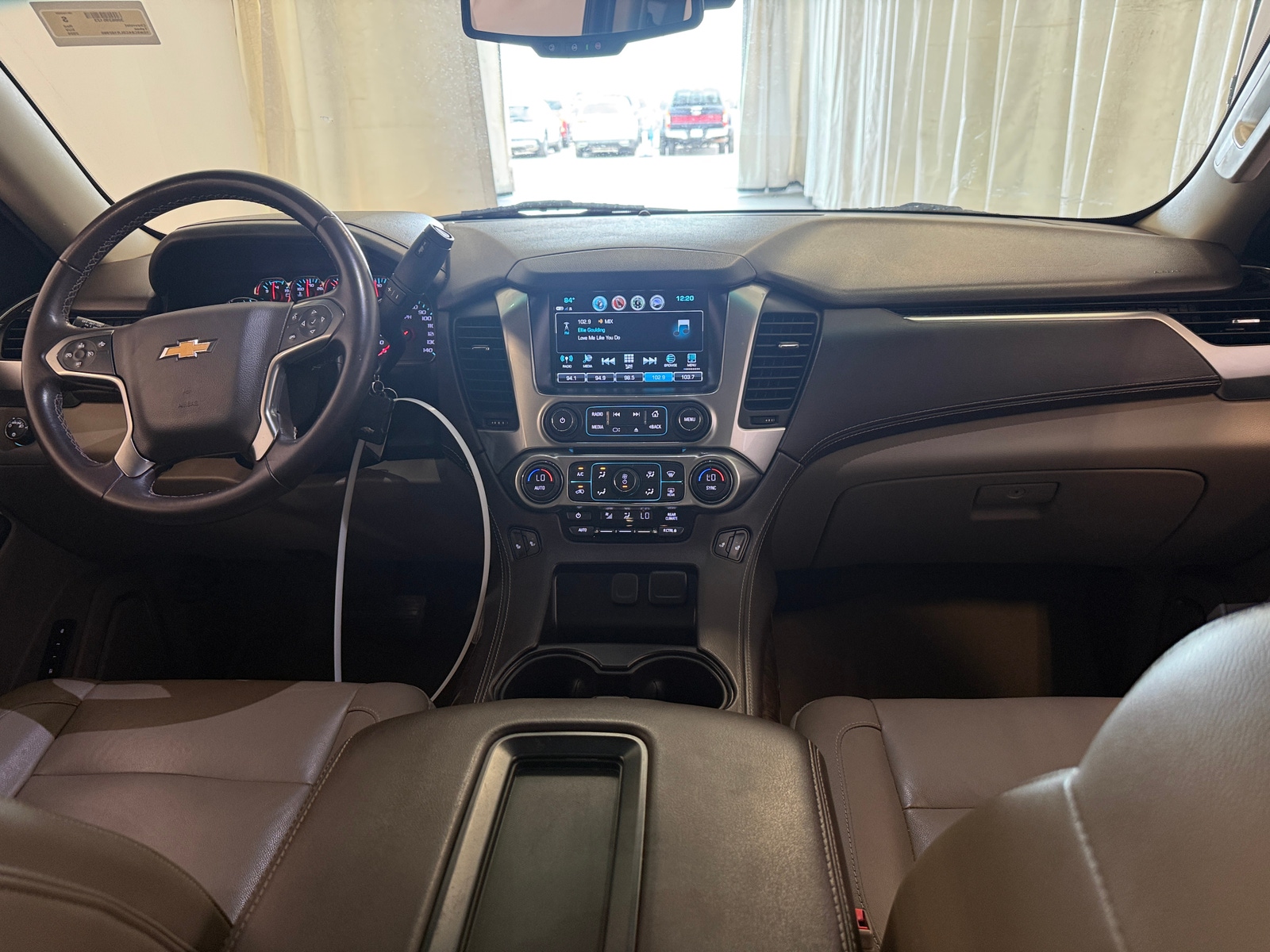 Thumbnail: 2020 Chevrolet Tahoe - 2