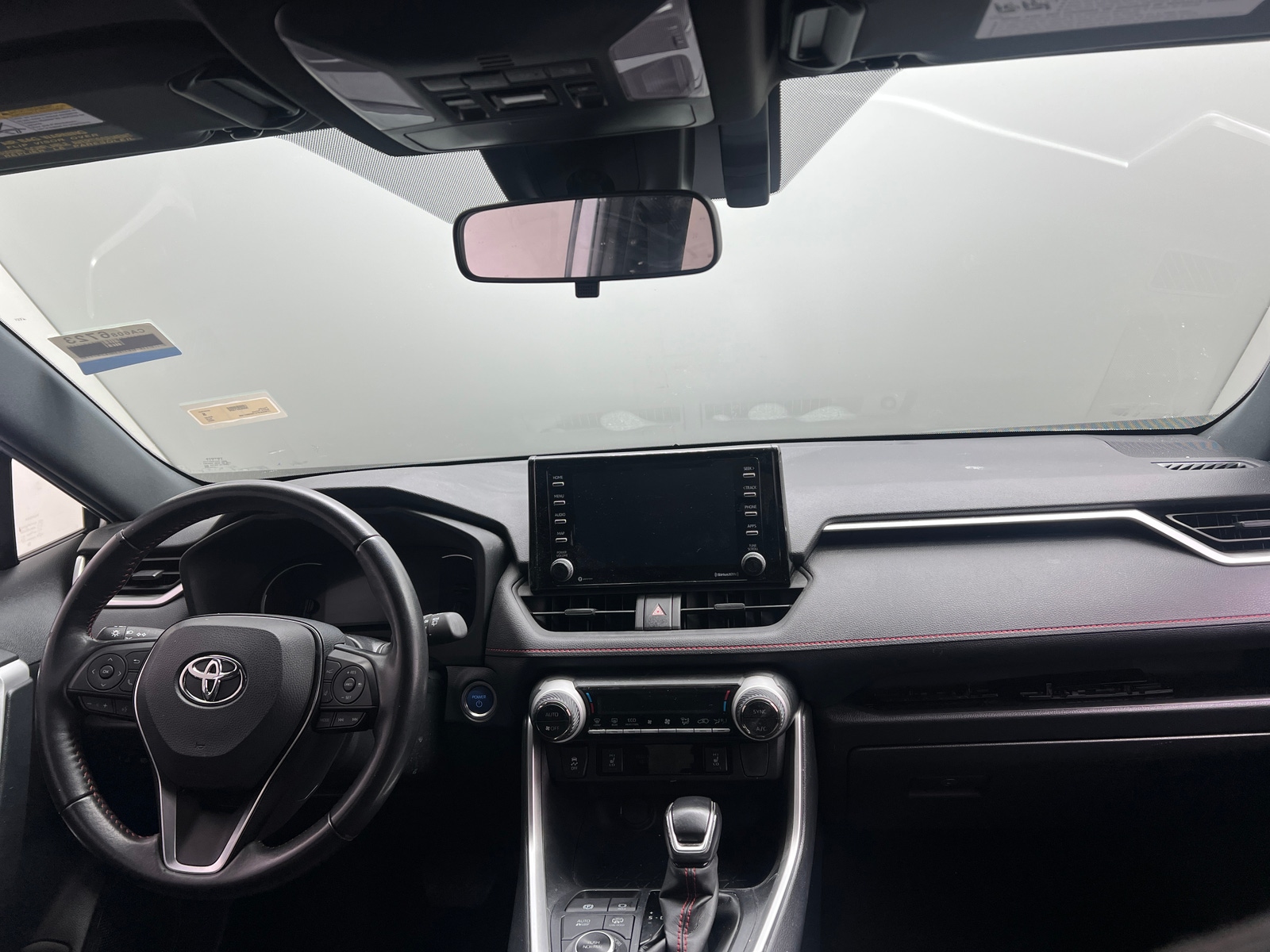 Thumbnail: 2022 Toyota RAV4 - 3