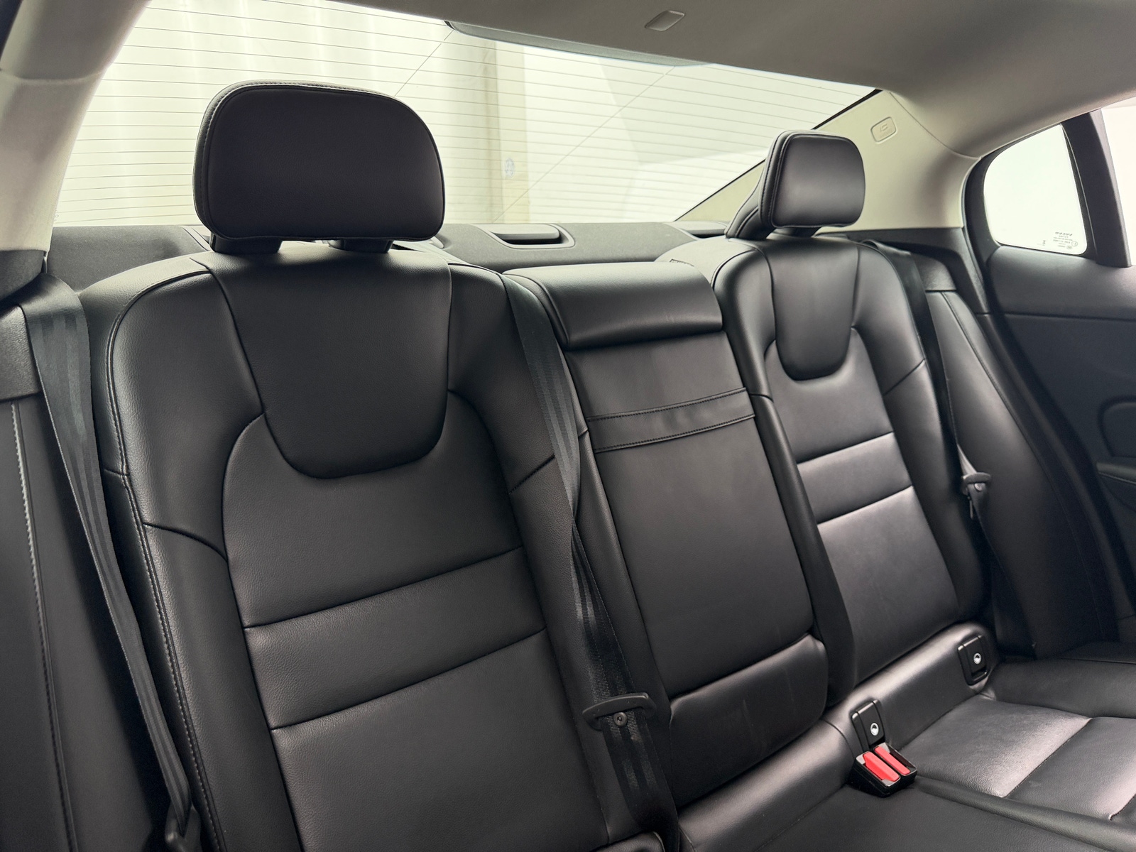 Thumbnail: 2024 Volvo S60 - 5