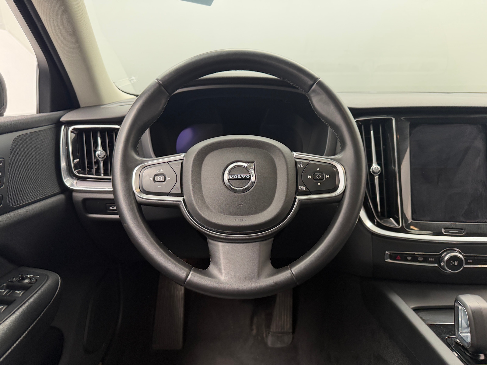 Thumbnail: 2024 Volvo S60 - 4