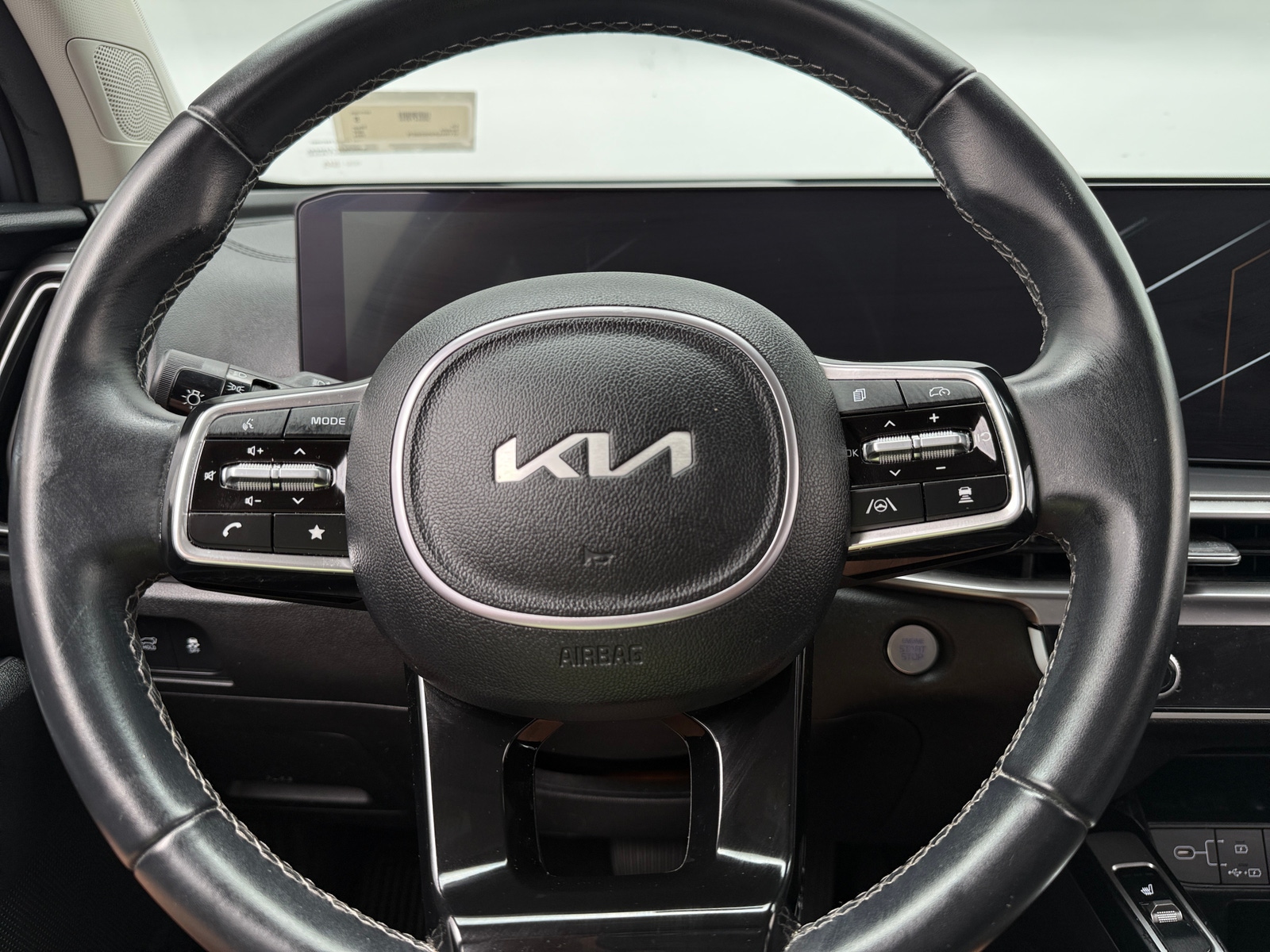 Thumbnail: 2024 Kia Sorento - 4