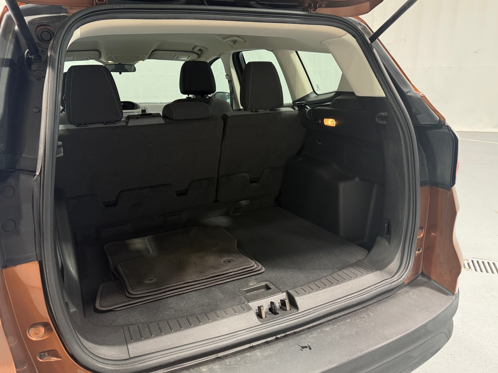 Thumbnail: 2017 Ford Escape - 7