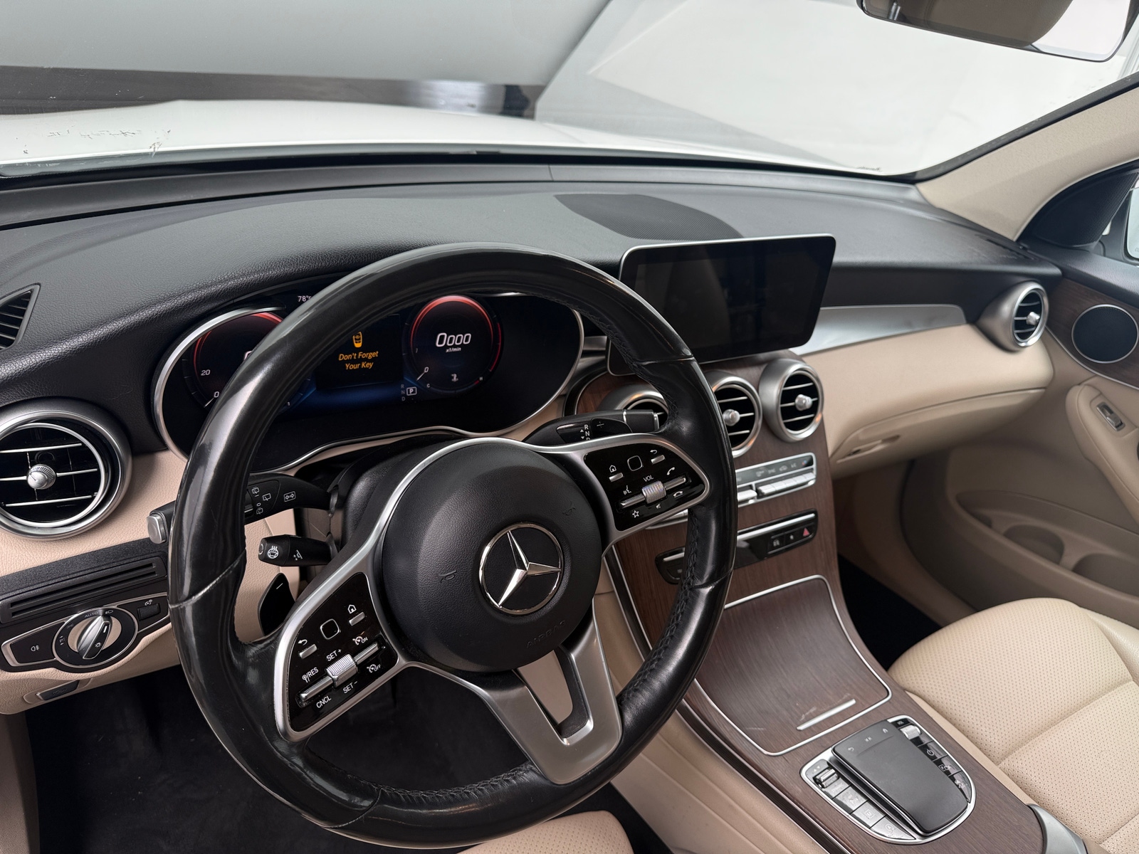 Thumbnail: 2022 Mercedes-Benz GLC - 2