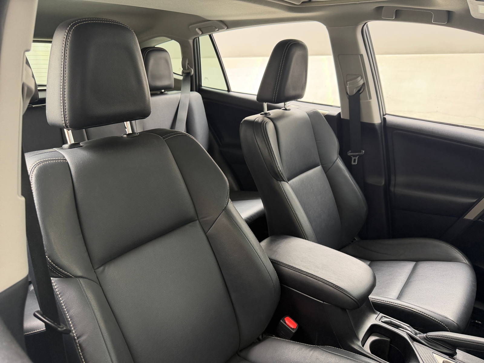 Thumbnail: 2014 Toyota RAV4 - 2