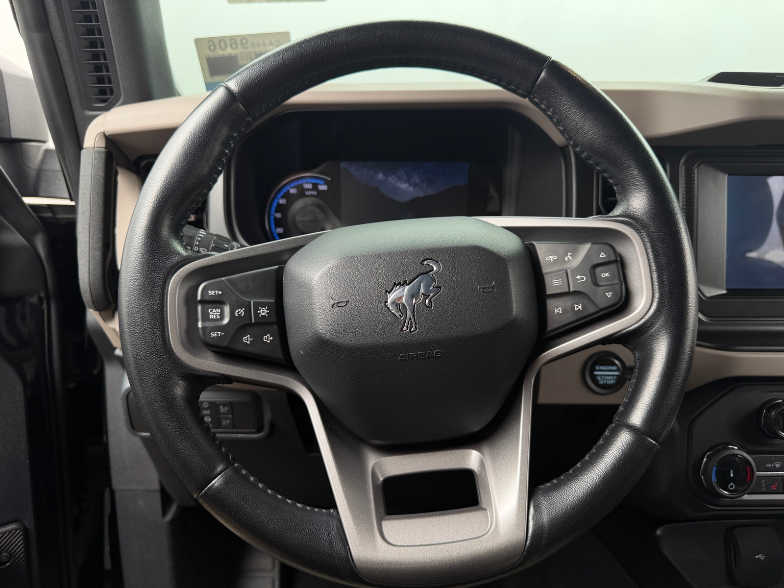 Thumbnail: 2022 Ford Bronco - 5