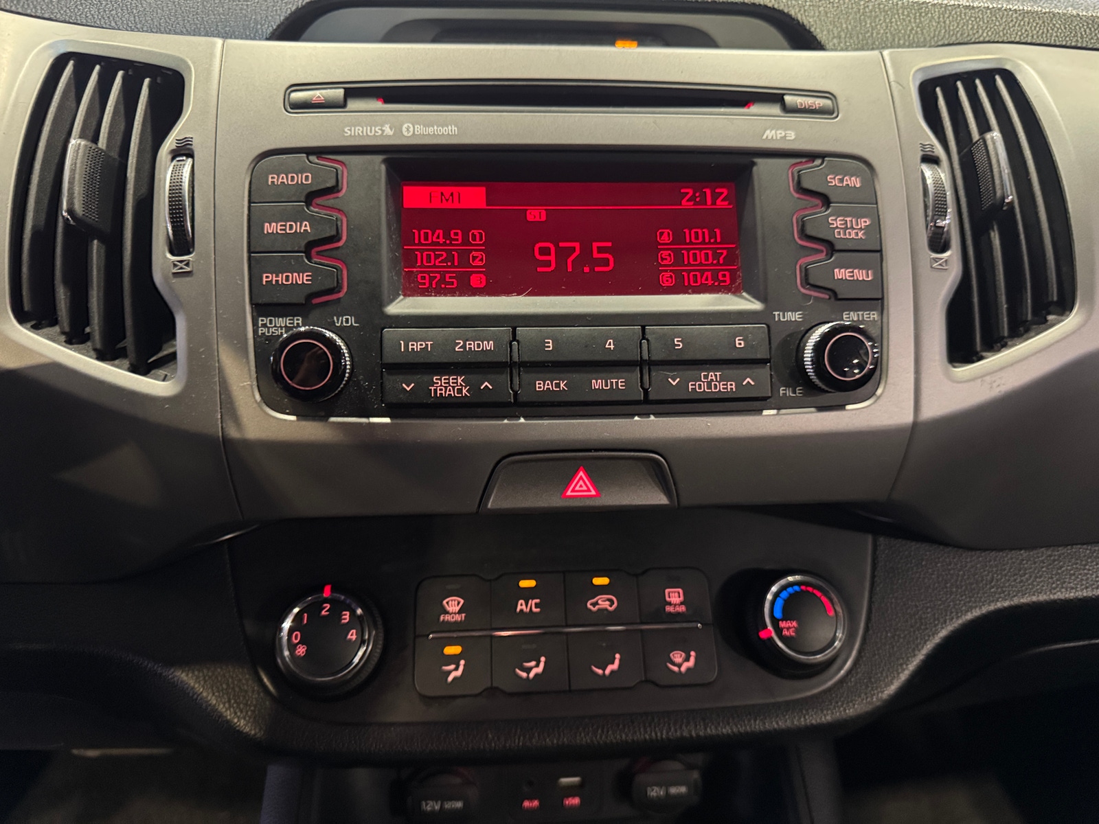 Thumbnail: 2016 Kia Sportage - 4