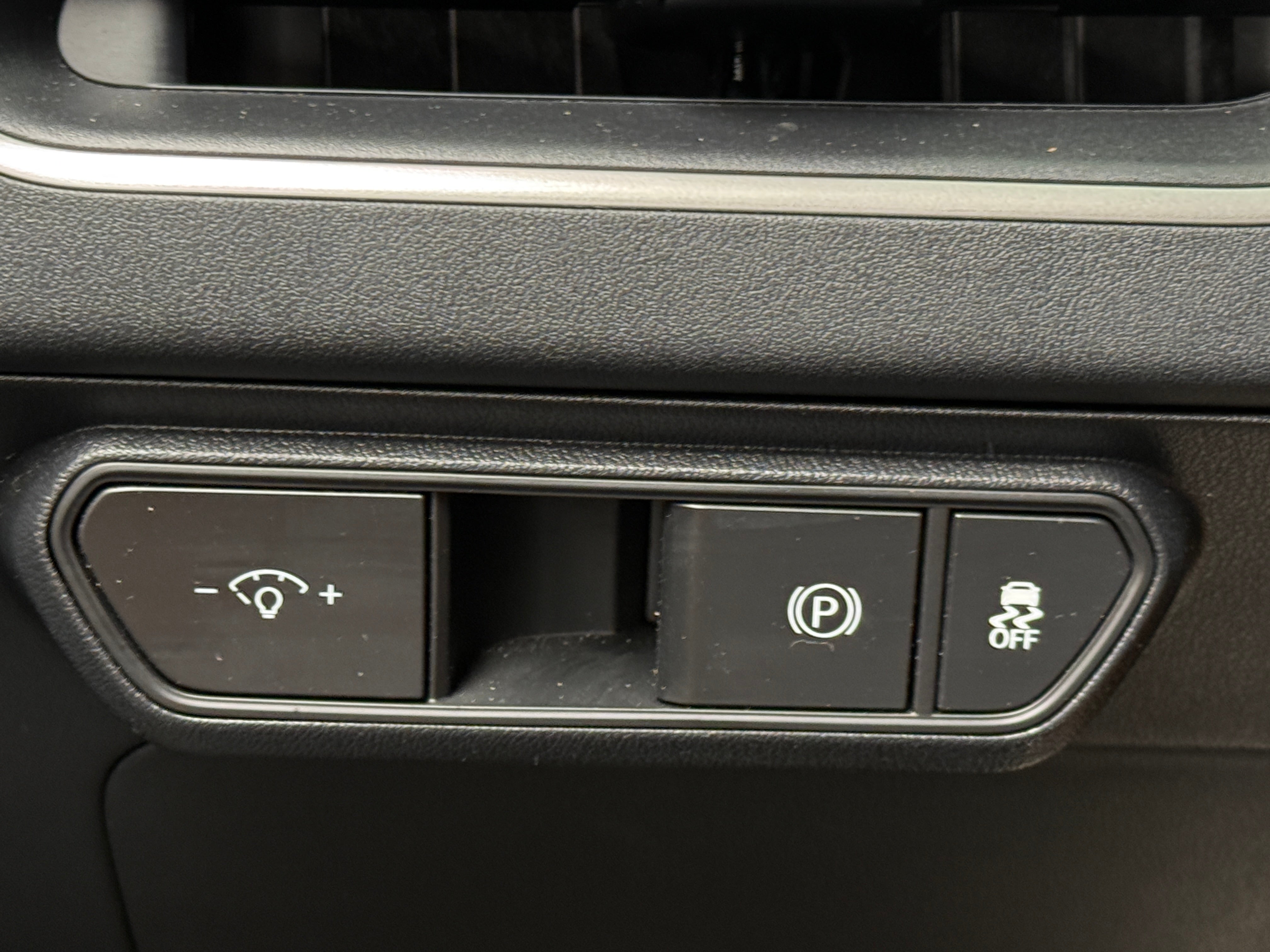 2025 Kia K4 LXS - Photo 3