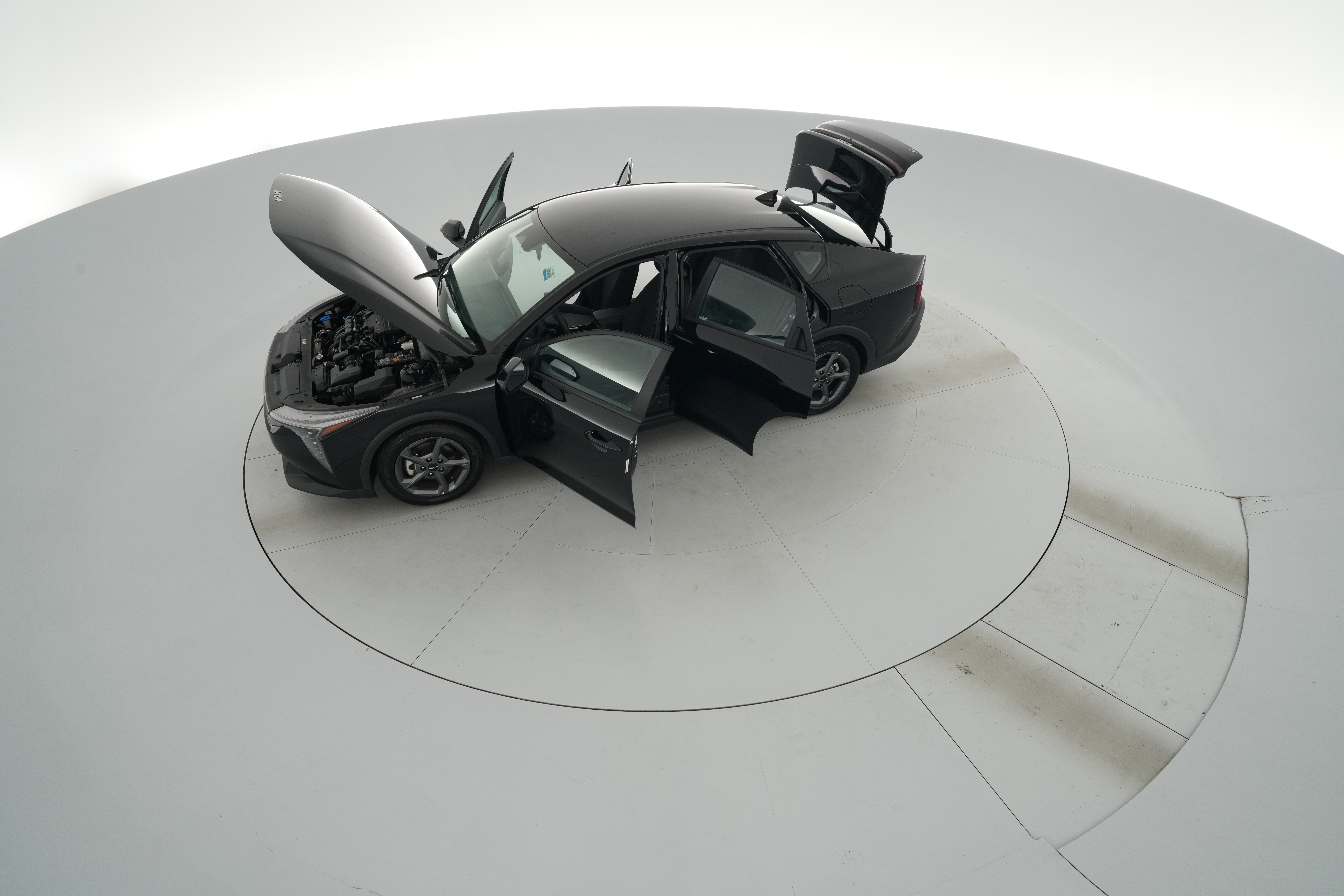 2025 Kia K4 LXS - Photo 41