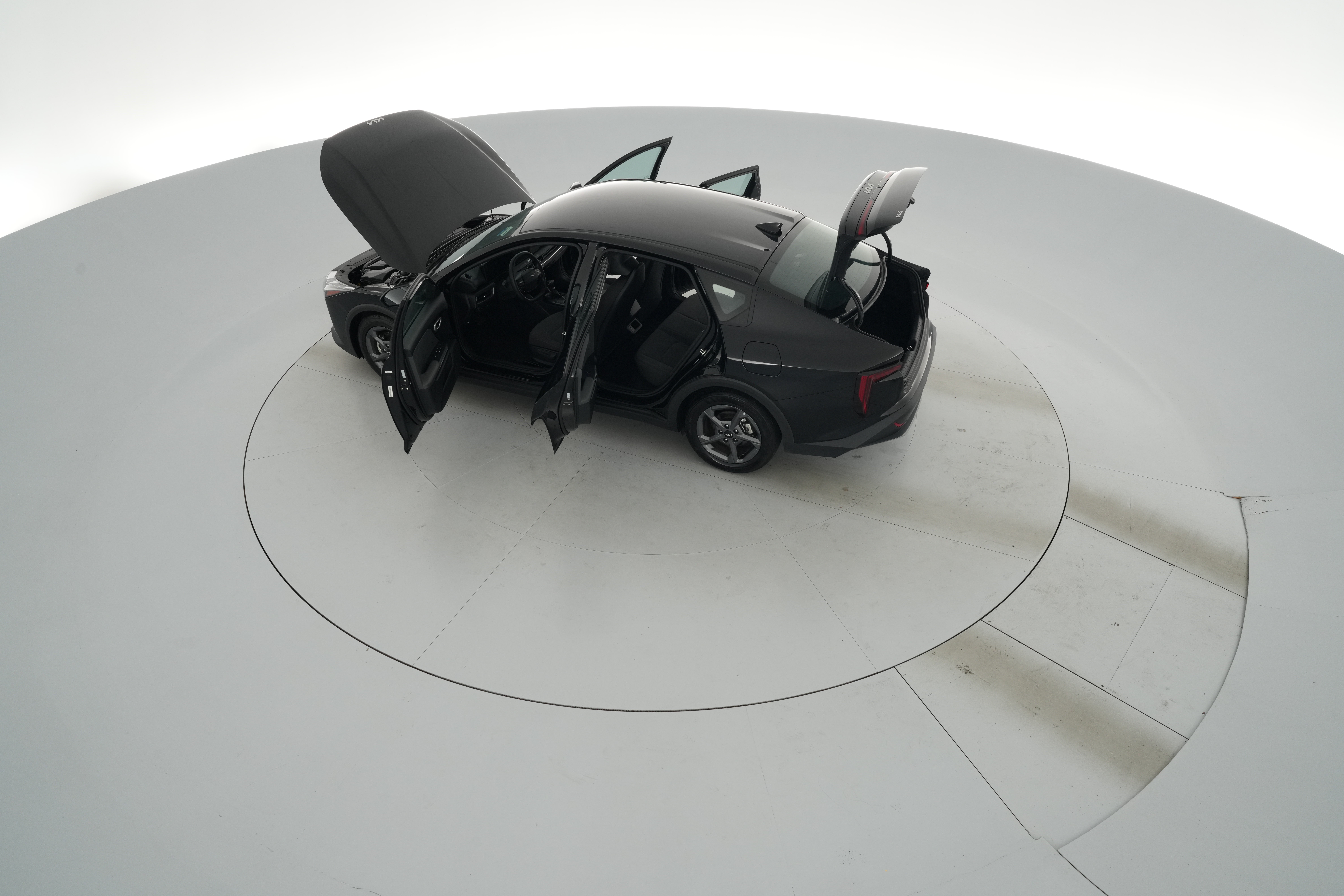 2025 Kia K4 LXS - Photo 43