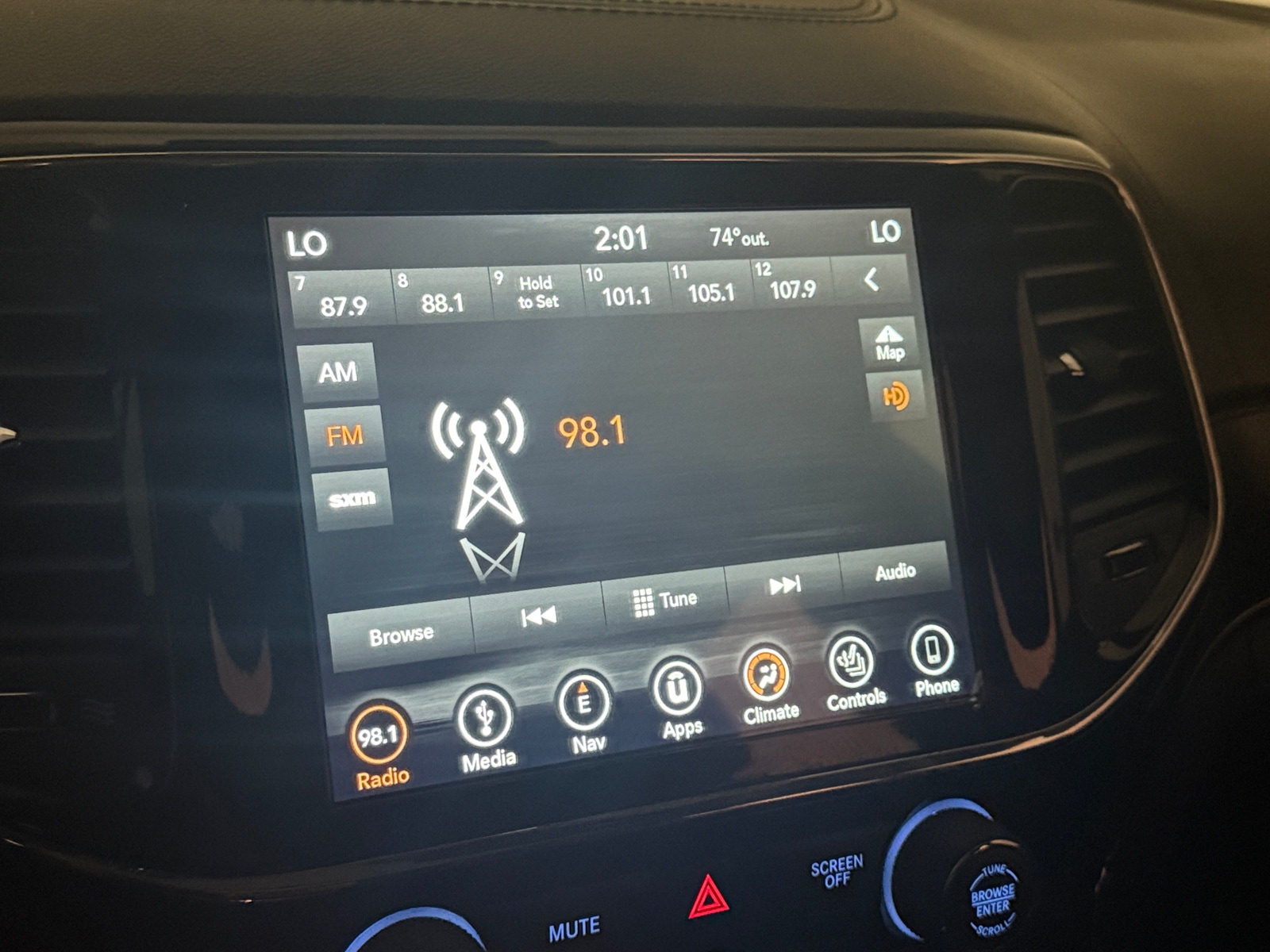 Thumbnail: 2019 Jeep Grand Cherokee - 3