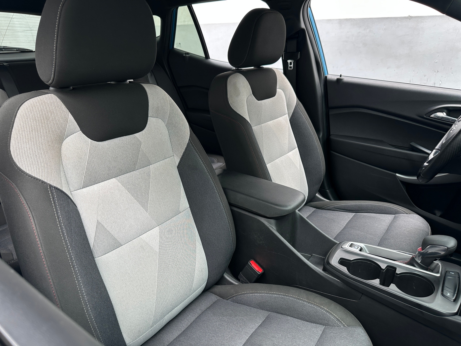 Thumbnail: 2025 Chevrolet Trax - 2