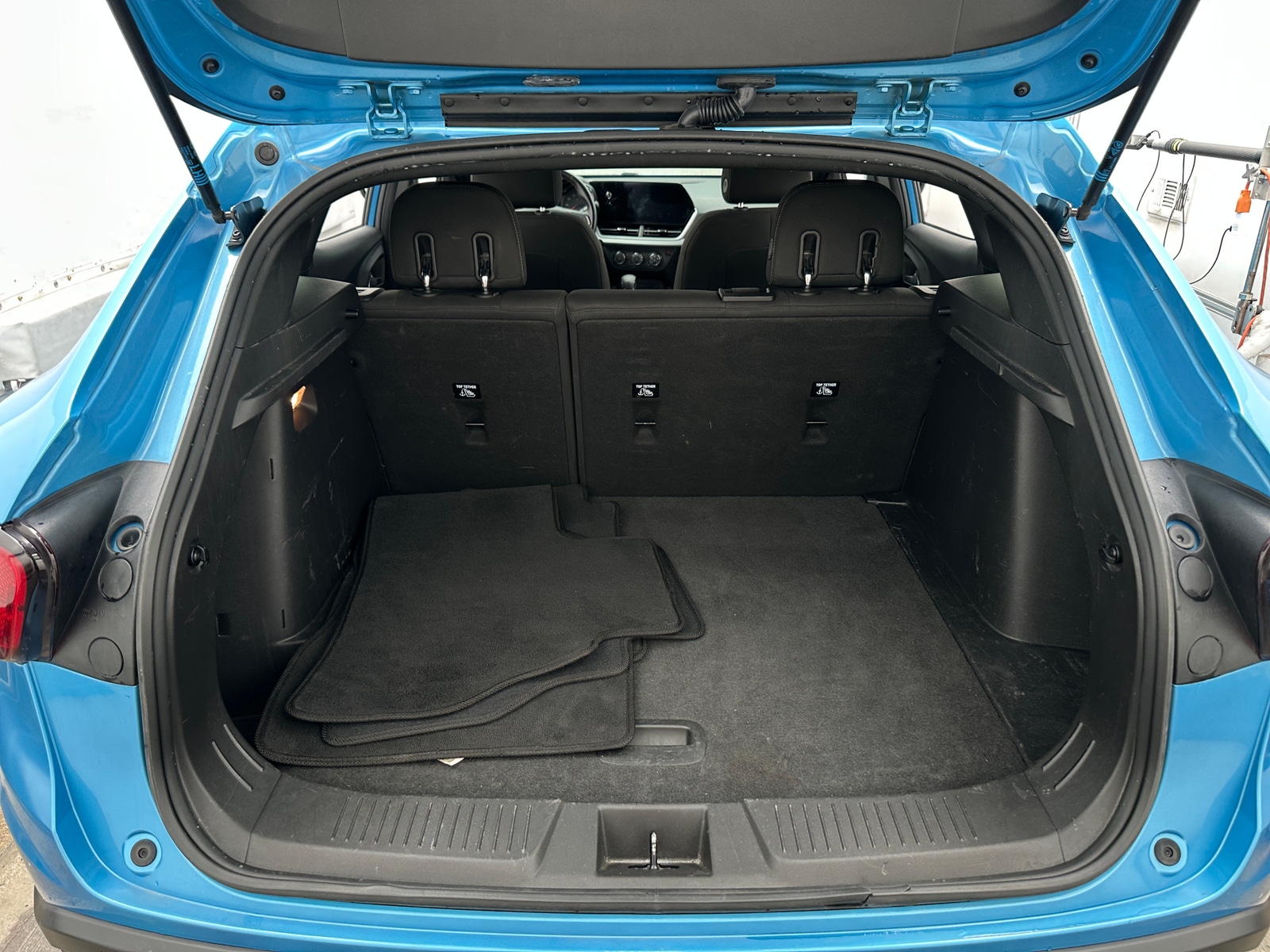 Thumbnail: 2025 Chevrolet Trax - 7