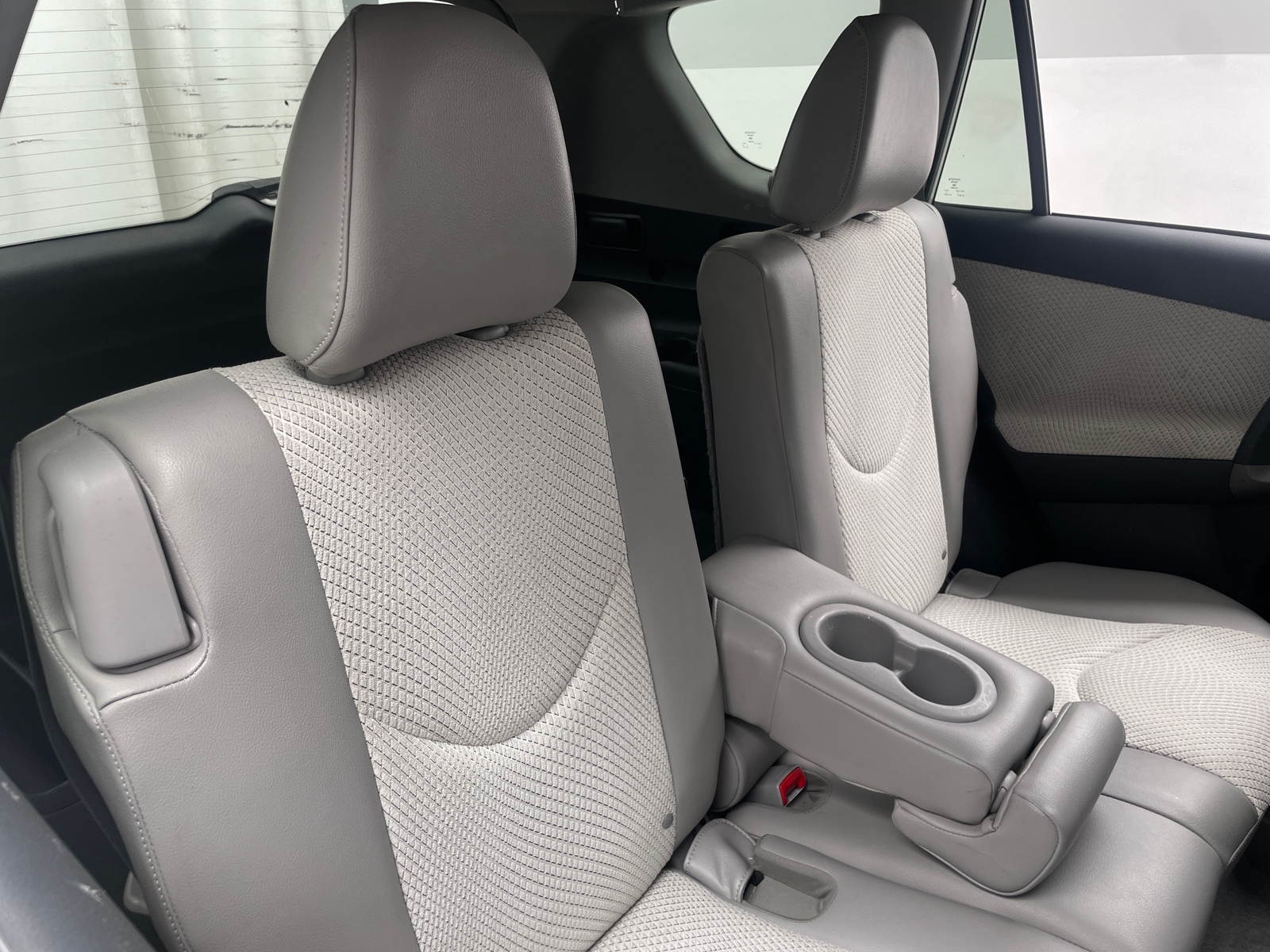 Thumbnail: 2014 Toyota RAV4 - 6