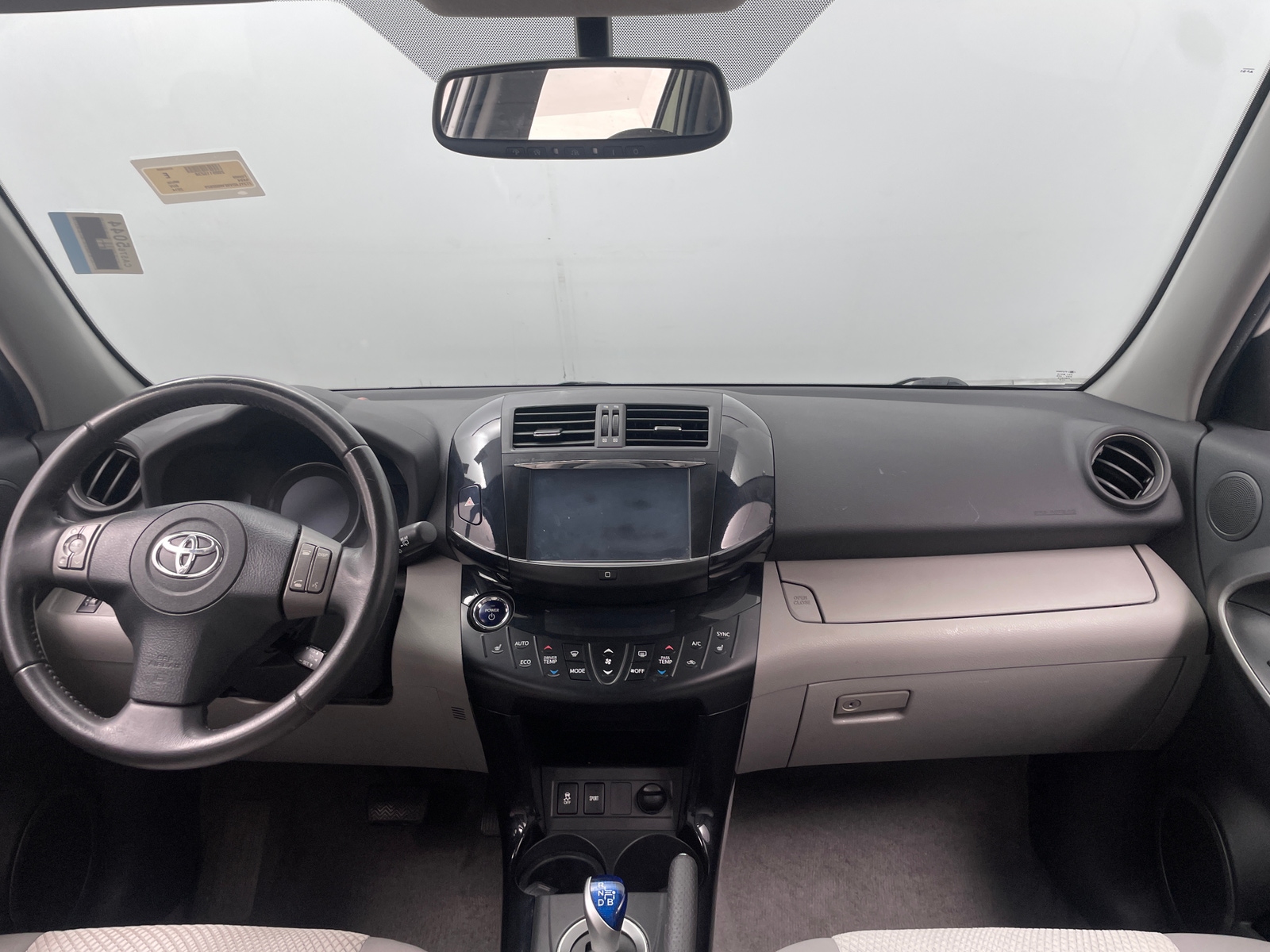 Thumbnail: 2014 Toyota RAV4 - 3