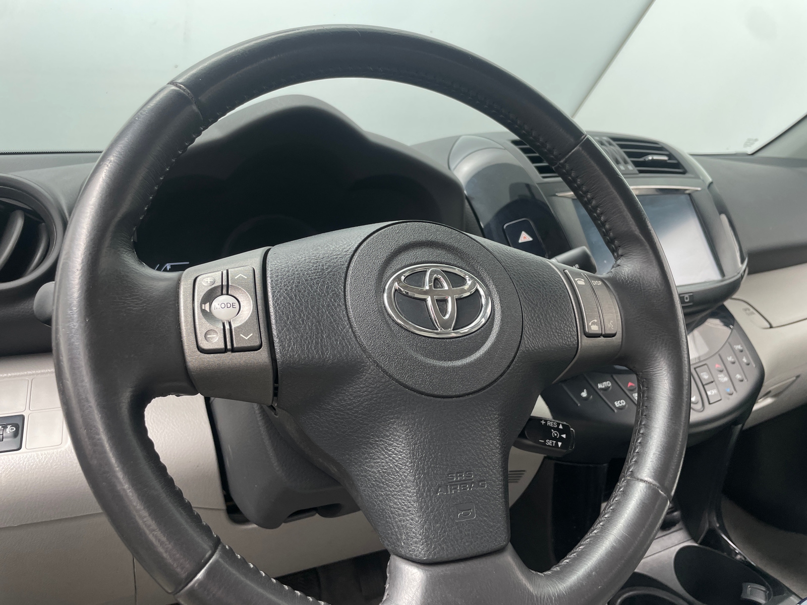 Thumbnail: 2014 Toyota RAV4 - 5