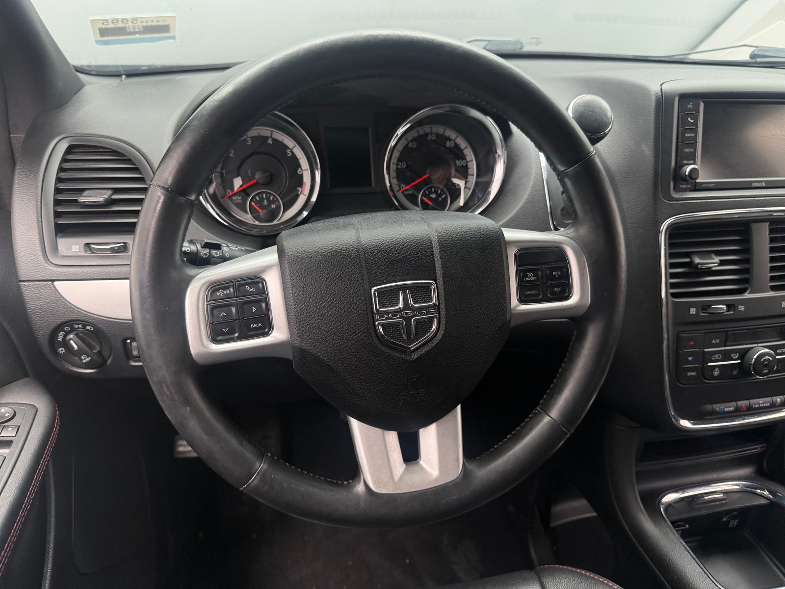 Thumbnail: 2016 Dodge Grand Caravan - 4