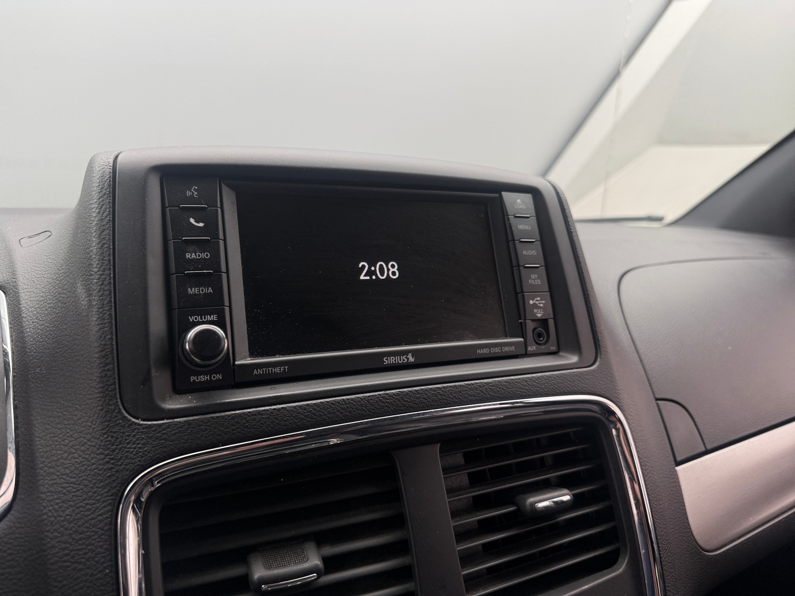 Thumbnail: 2016 Dodge Grand Caravan - 3