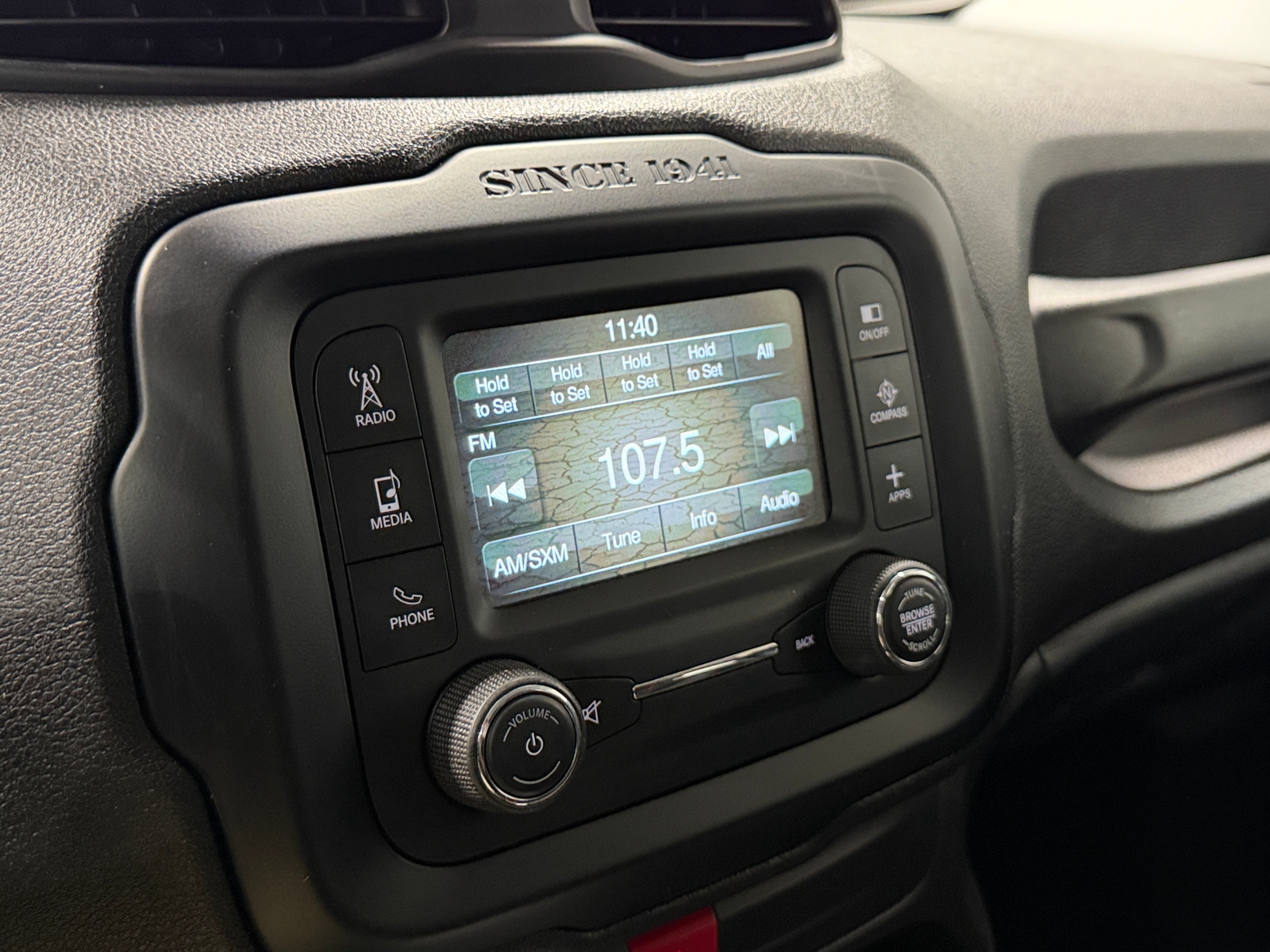 Thumbnail: 2017 Jeep Renegade - 4