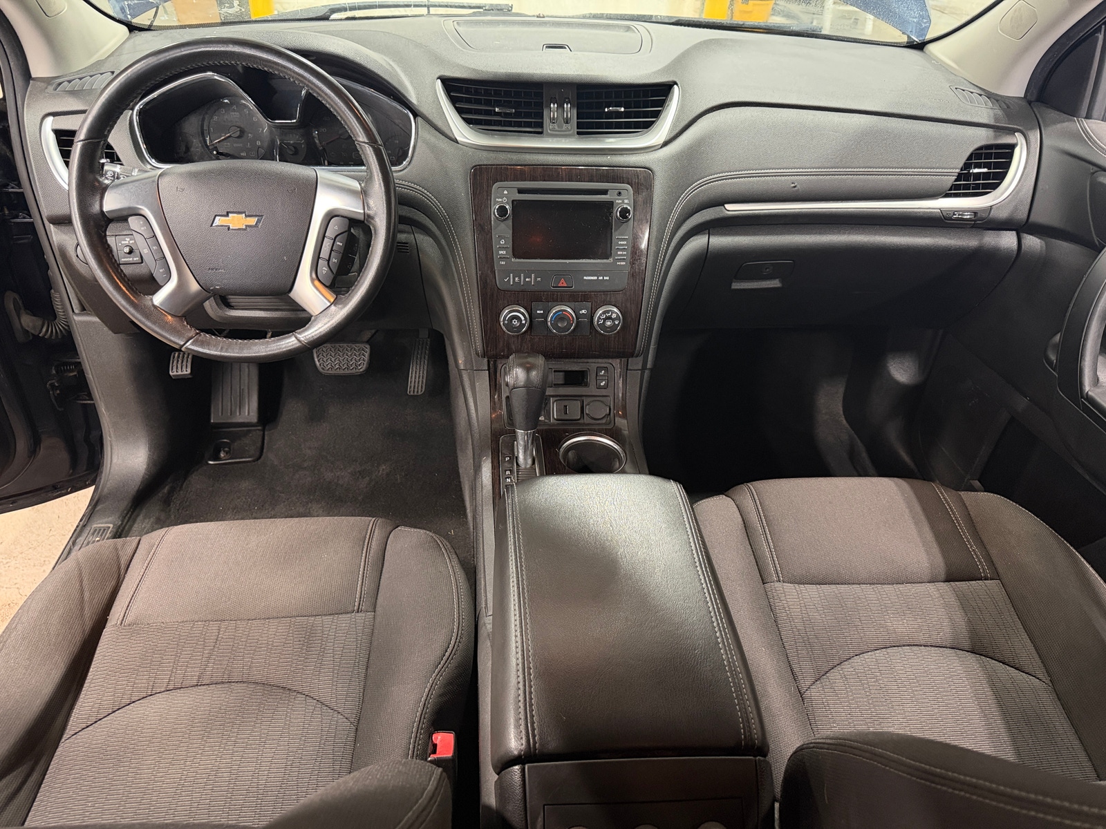 Thumbnail: 2017 Chevrolet Traverse - 3