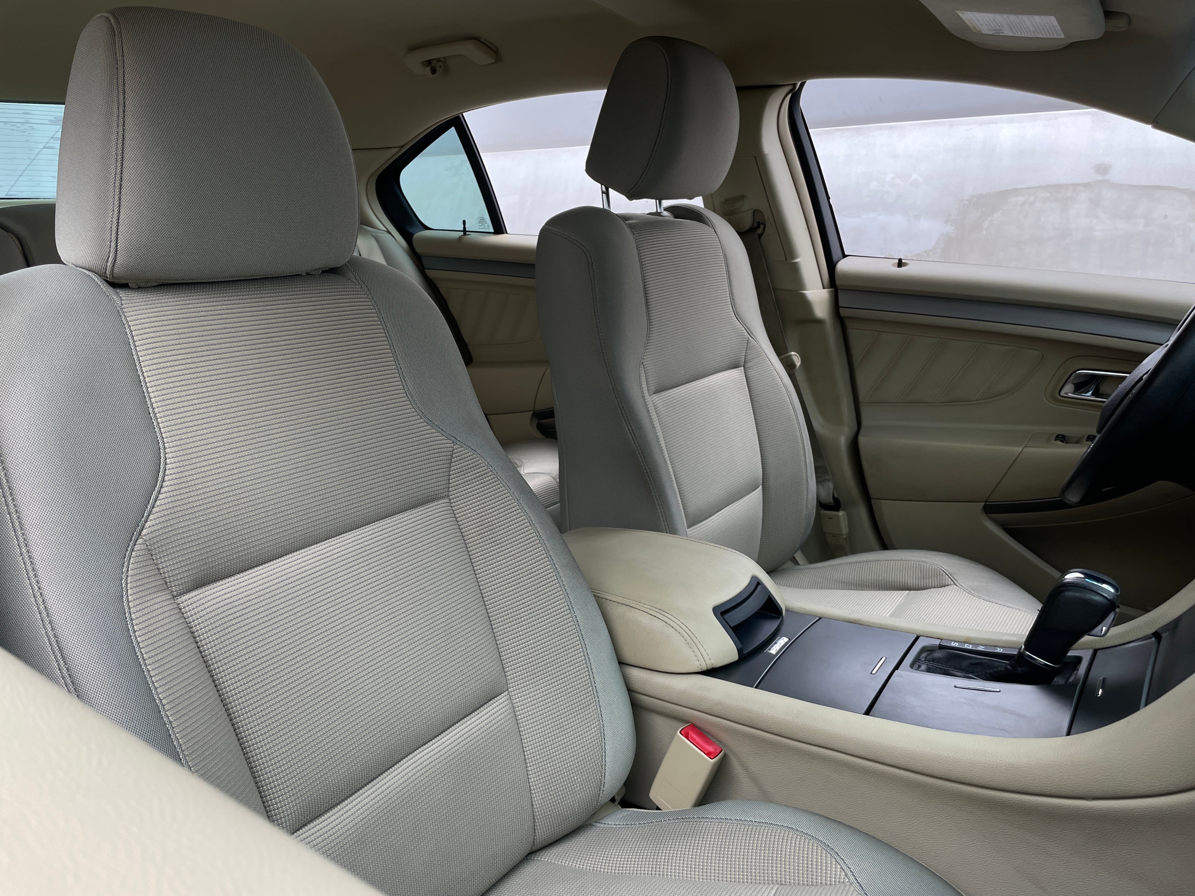 2014 Ford Taurus